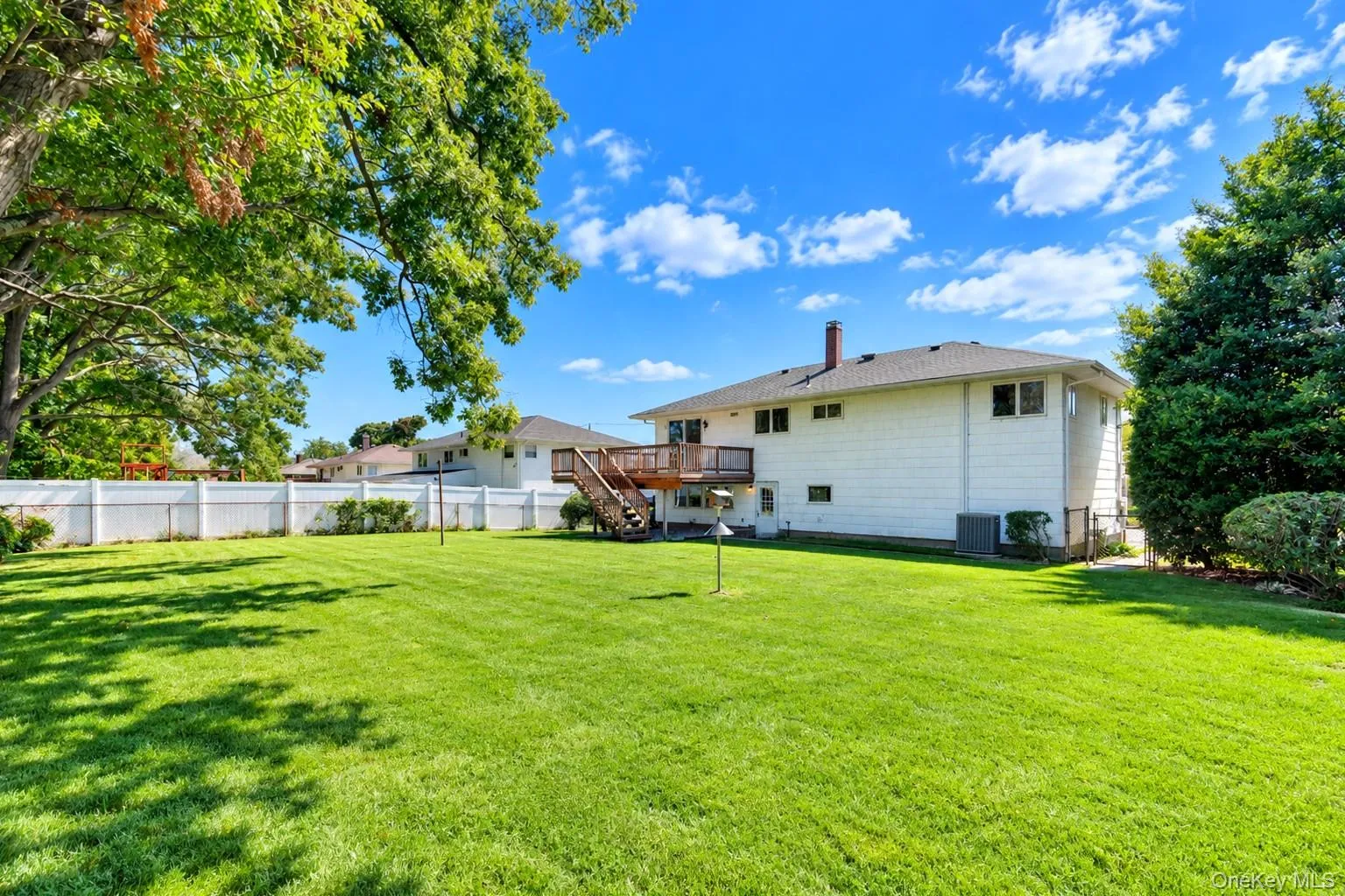107 Headline Road, Babylon, NY, 4 Bedrooms Bedrooms, 8 Rooms Rooms,1 BathroomBathrooms,Residential,For Rent,Headline,0,1042889 107 Headline Road, Babylon, NY, 4 Bedrooms Bedrooms, 8 Rooms Rooms,1 BathroomBathrooms,Residential,For Rent,Headline,0,1042889