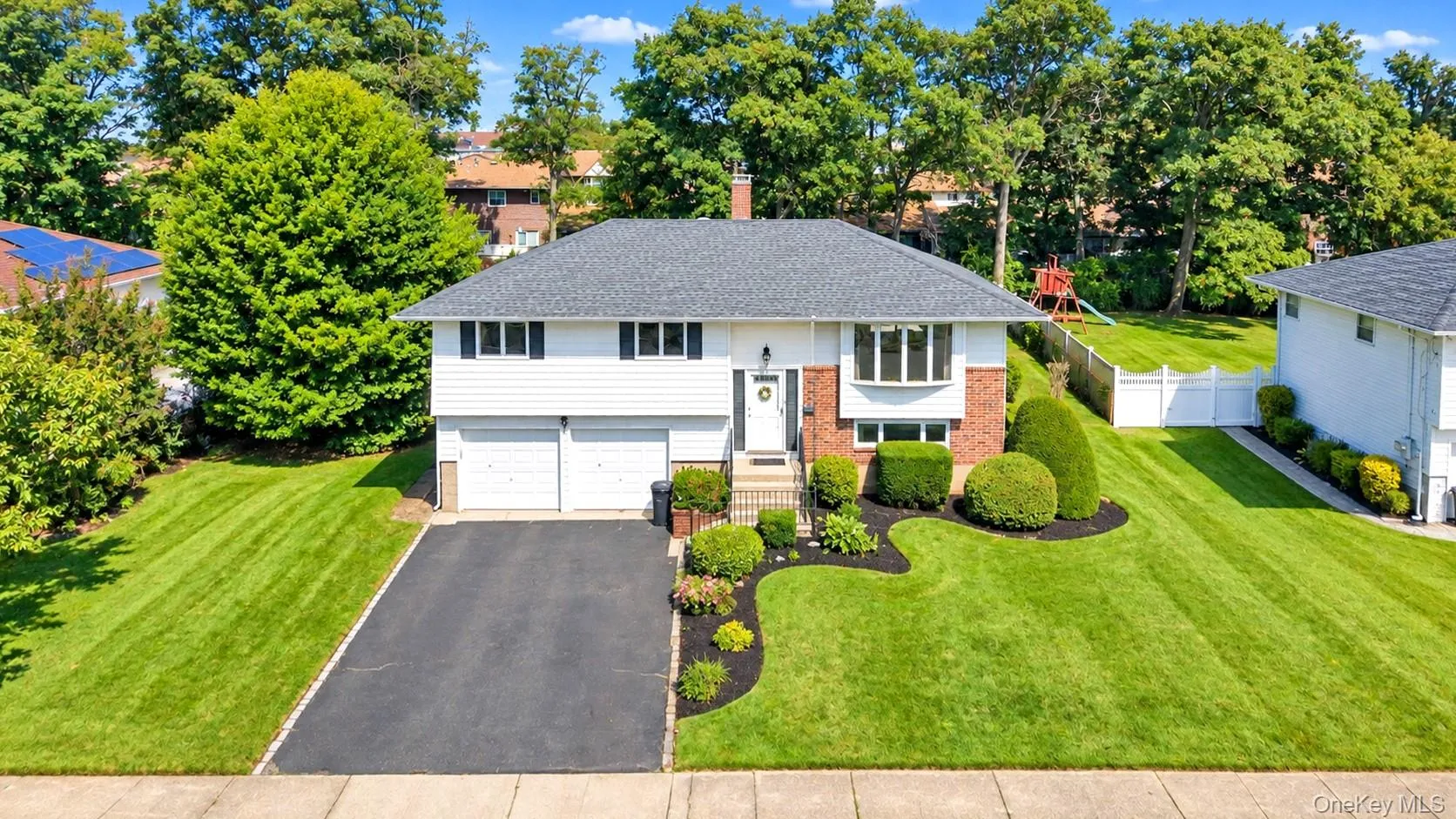 107 Headline Road, Babylon, NY, 4 Bedrooms Bedrooms, 8 Rooms Rooms,1 BathroomBathrooms,Residential,For Rent,Headline,0,1042889 107 Headline Road, Babylon, NY, 4 Bedrooms Bedrooms, 8 Rooms Rooms,1 BathroomBathrooms,Residential,For Rent,Headline,0,1042889