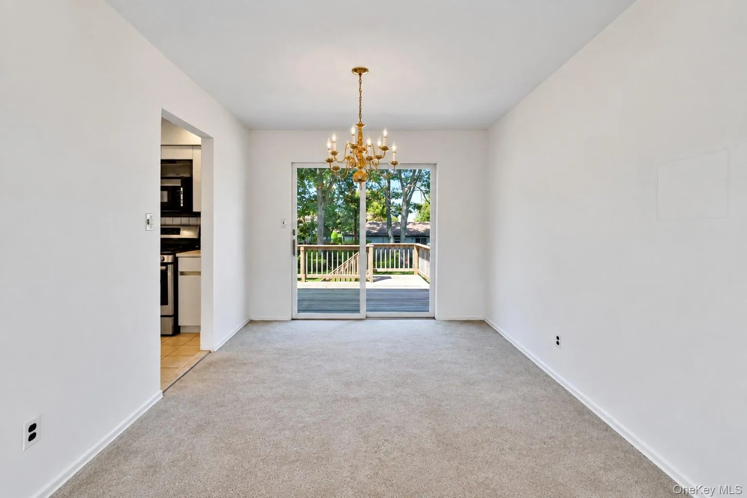 107 Headline Road, Babylon, NY, 4 Bedrooms Bedrooms, 8 Rooms Rooms,1 BathroomBathrooms,Residential,For Rent,Headline,0,1042889 107 Headline Road, Babylon, NY, 4 Bedrooms Bedrooms, 8 Rooms Rooms,1 BathroomBathrooms,Residential,For Rent,Headline,0,1042889