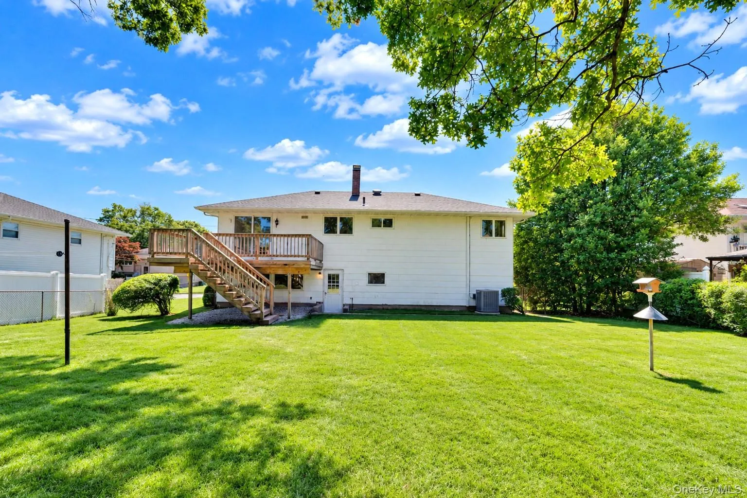 107 Headline Road, Babylon, NY, 4 Bedrooms Bedrooms, 8 Rooms Rooms,1 BathroomBathrooms,Residential,For Rent,Headline,0,1042889 107 Headline Road, Babylon, NY, 4 Bedrooms Bedrooms, 8 Rooms Rooms,1 BathroomBathrooms,Residential,For Rent,Headline,0,1042889