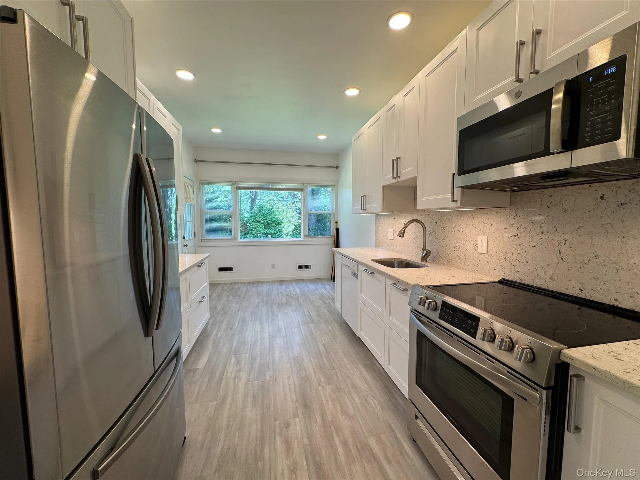 3 Stonewall Lane, Mamaroneck, NY, 4 Bedrooms Bedrooms, 7 Rooms Rooms,3 BathroomsBathrooms,Residential Lease,For Rent,Stonewall,0,1042891 3 Stonewall Lane, Mamaroneck, NY, 4 Bedrooms Bedrooms, 7 Rooms Rooms,3 BathroomsBathrooms,Residential Lease,For Rent,Stonewall,0,1042891