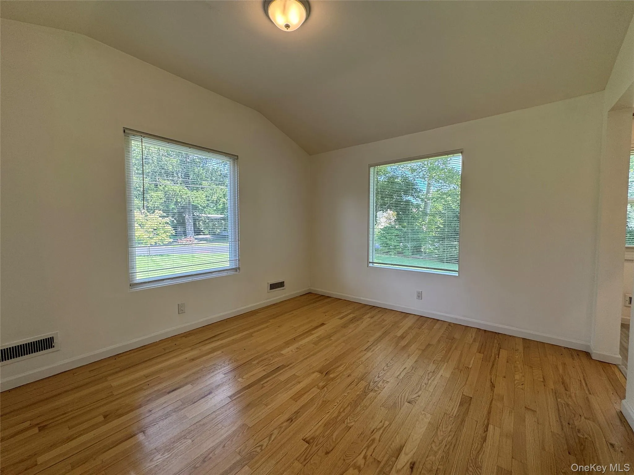 3 Stonewall Lane, Mamaroneck, NY, 4 Bedrooms Bedrooms, 7 Rooms Rooms,3 BathroomsBathrooms,Residential Lease,For Rent,Stonewall,0,1042891 3 Stonewall Lane, Mamaroneck, NY, 4 Bedrooms Bedrooms, 7 Rooms Rooms,3 BathroomsBathrooms,Residential Lease,For Rent,Stonewall,0,1042891