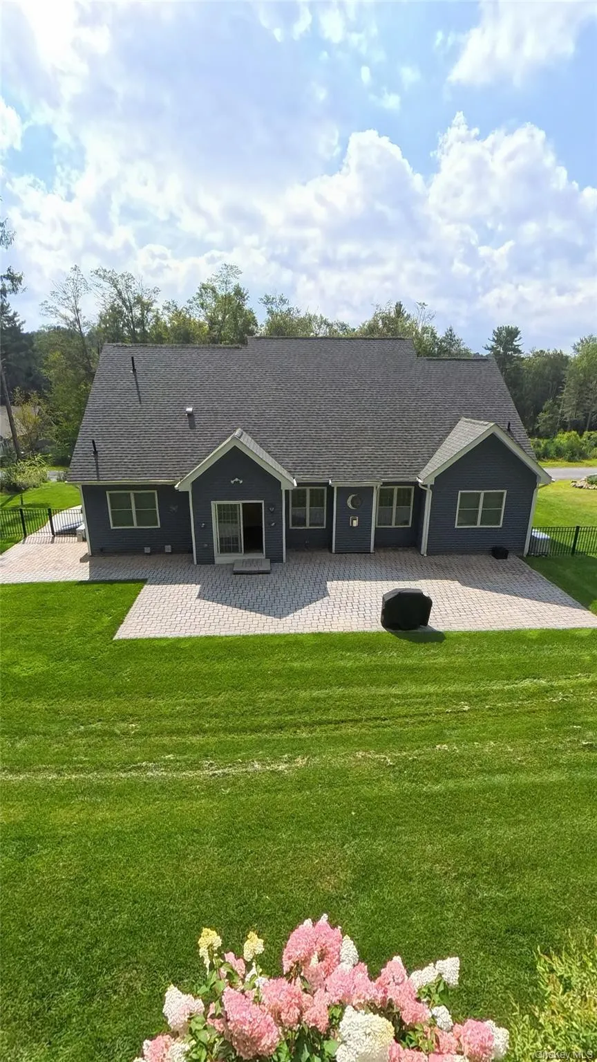 142 lexington Lane, Out Of Area, PA, 7 Bedrooms Bedrooms, 20 Rooms Rooms,4 BathroomsBathrooms,Residential,For Rent,lexington,0,1042892 142 lexington Lane, Out Of Area, PA, 7 Bedrooms Bedrooms, 20 Rooms Rooms,4 BathroomsBathrooms,Residential,For Rent,lexington,0,1042892