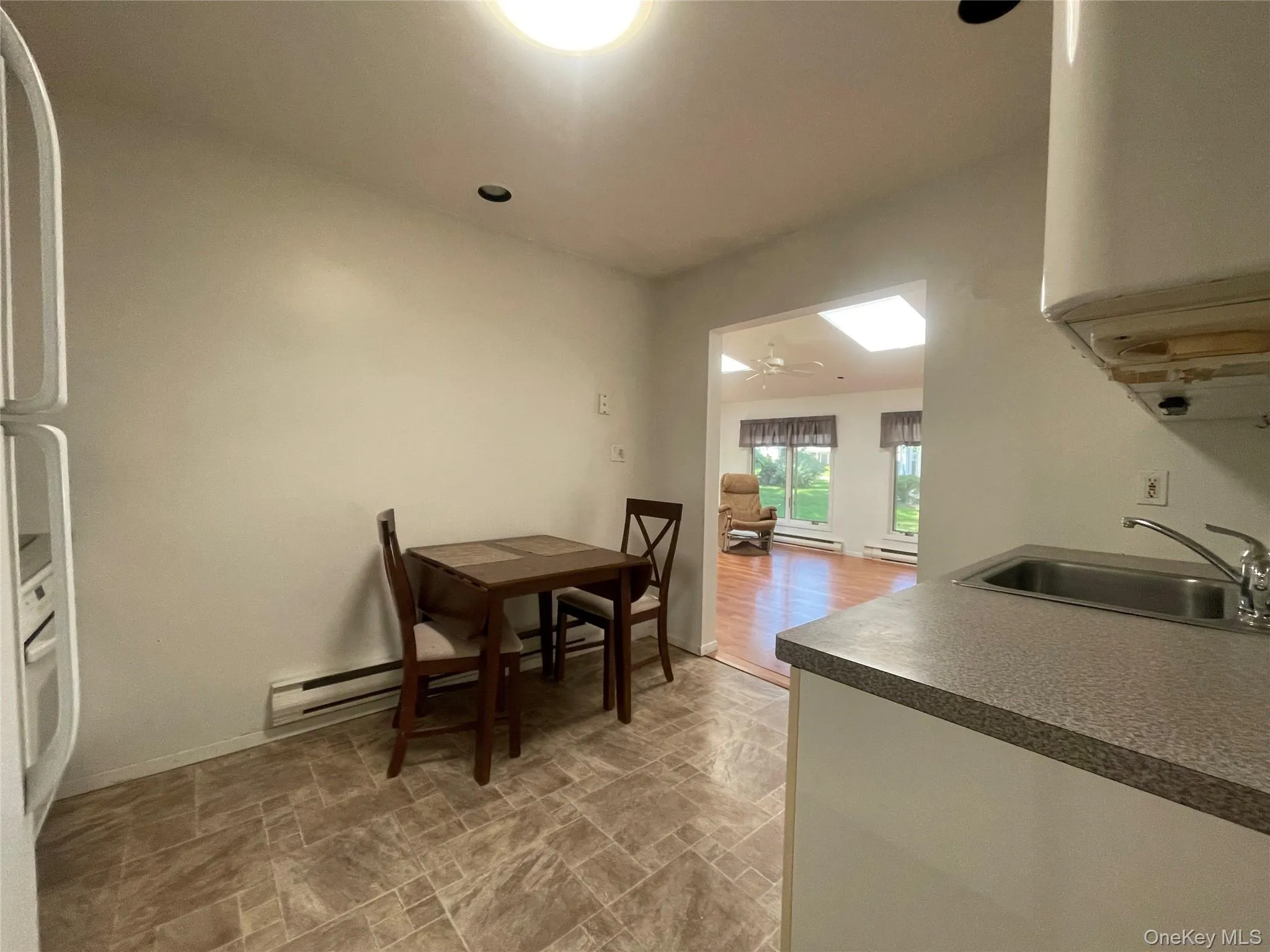 152A Laurance Lane, Brookhaven, NY, 2 Bedrooms Bedrooms, 6 Rooms Rooms,1 BathroomBathrooms,Residential,For Rent,Laurance,0,1042894 152A Laurance Lane, Brookhaven, NY, 2 Bedrooms Bedrooms, 6 Rooms Rooms,1 BathroomBathrooms,Residential,For Rent,Laurance,0,1042894