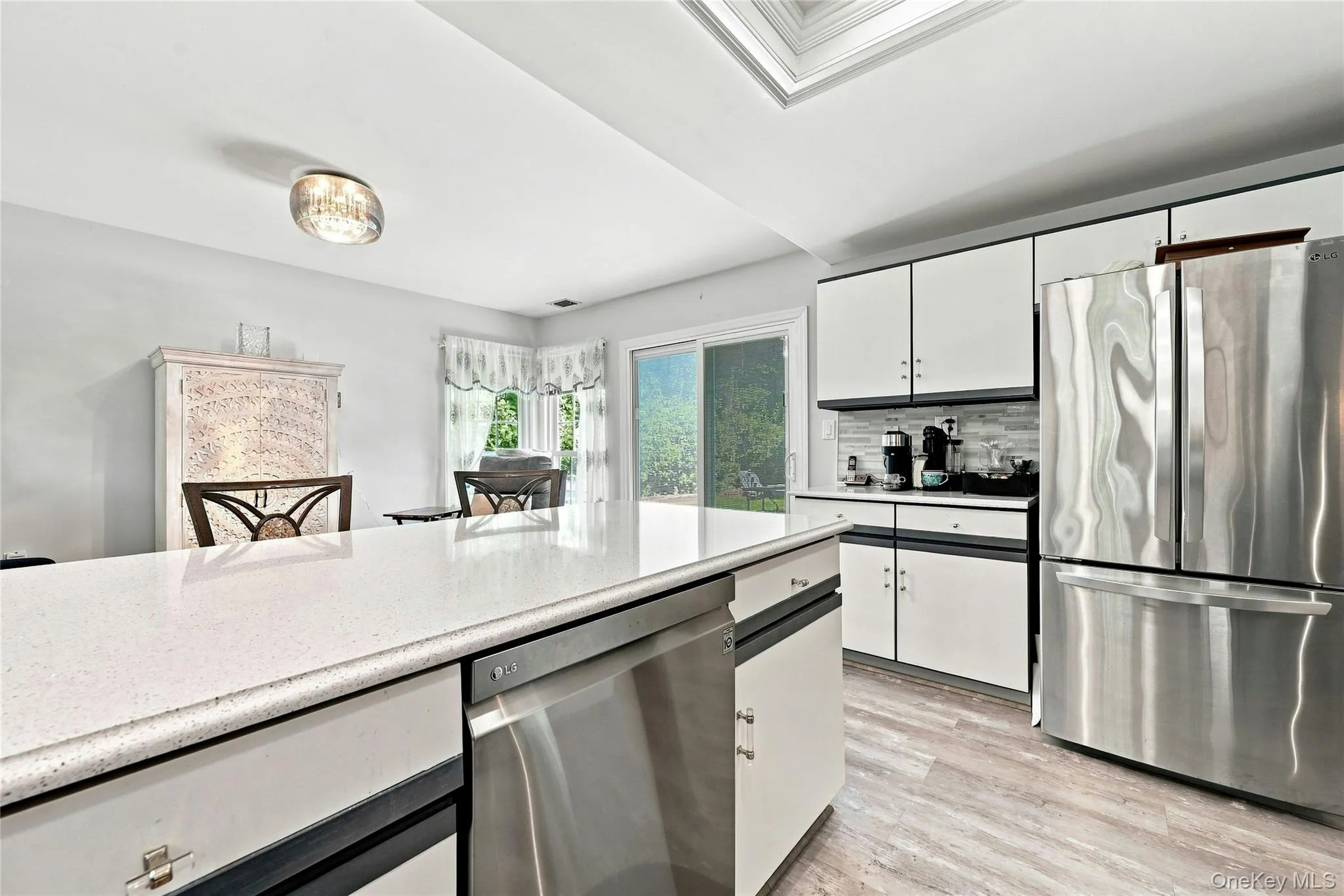 15 Glen Drive, Brookhaven, NY, 2 Bedrooms Bedrooms, 7 Rooms Rooms,2 BathroomsBathrooms,Residential,For Rent,Glen,0,1042900 15 Glen Drive, Brookhaven, NY, 2 Bedrooms Bedrooms, 7 Rooms Rooms,2 BathroomsBathrooms,Residential,For Rent,Glen,0,1042900