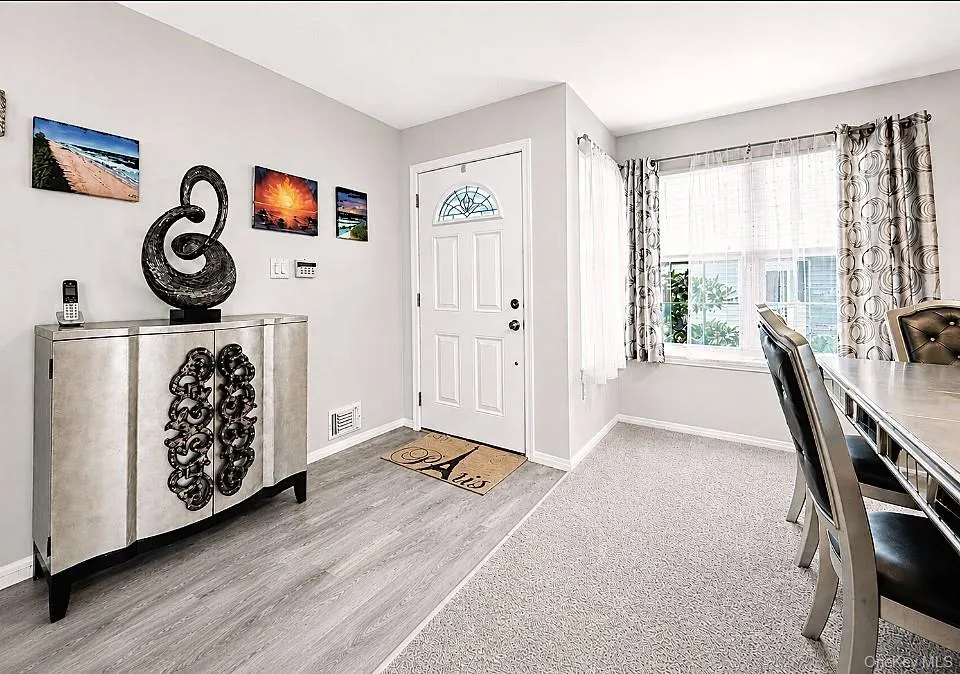 15 Glen Drive, Brookhaven, NY, 2 Bedrooms Bedrooms, 7 Rooms Rooms,2 BathroomsBathrooms,Residential,For Rent,Glen,0,1042900 15 Glen Drive, Brookhaven, NY, 2 Bedrooms Bedrooms, 7 Rooms Rooms,2 BathroomsBathrooms,Residential,For Rent,Glen,0,1042900