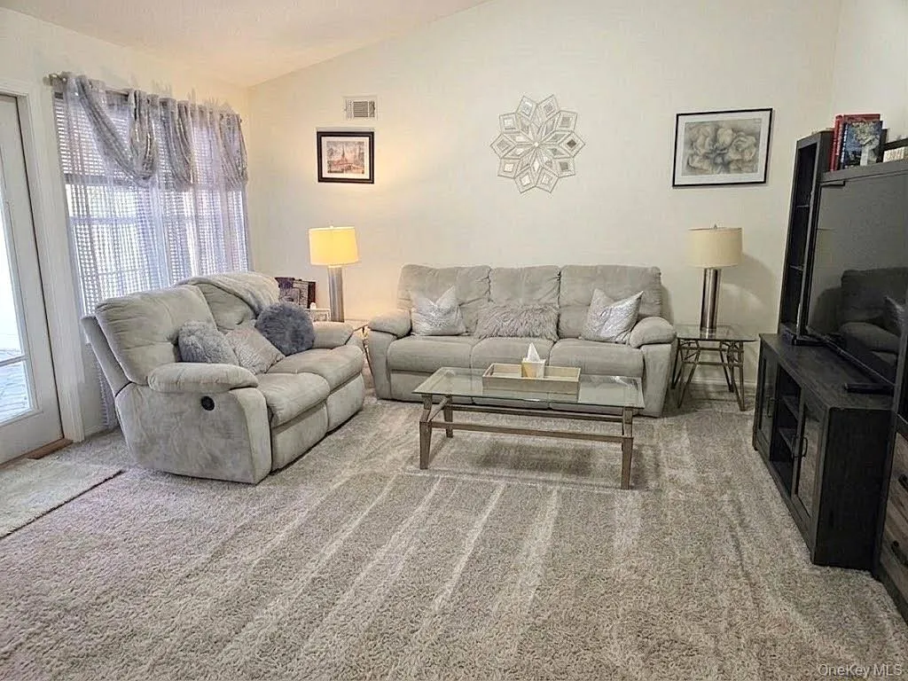 15 Glen Drive, Brookhaven, NY, 2 Bedrooms Bedrooms, 7 Rooms Rooms,2 BathroomsBathrooms,Residential,For Rent,Glen,0,1042900 15 Glen Drive, Brookhaven, NY, 2 Bedrooms Bedrooms, 7 Rooms Rooms,2 BathroomsBathrooms,Residential,For Rent,Glen,0,1042900
