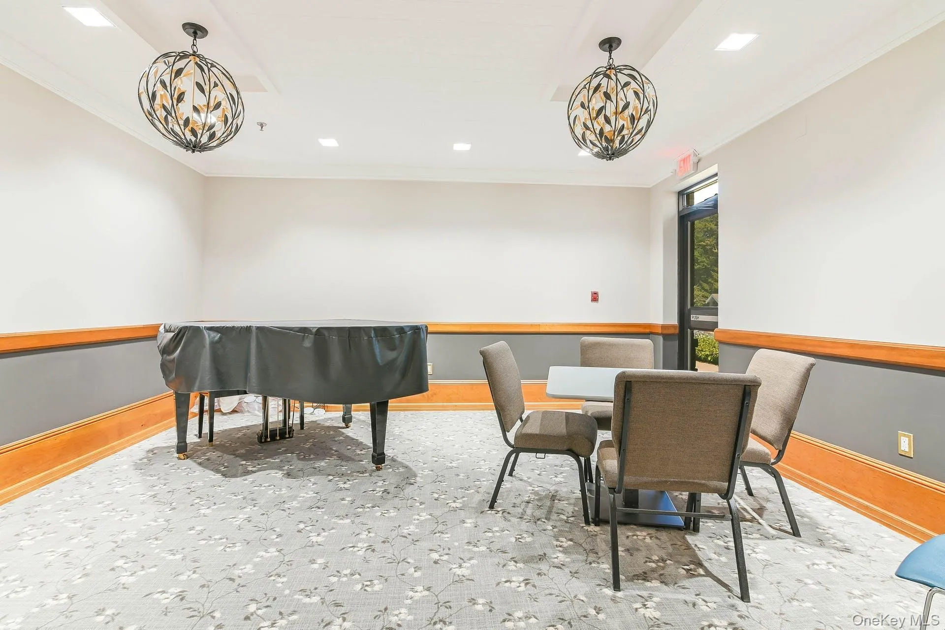 Another Recreation Room In The Leisure Glen Country Club Clubhouse. Another Recreation Room In The Leisure Glen Country Club Clubhouse.