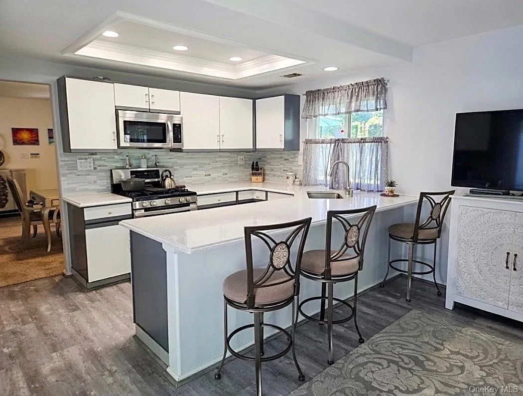 15 Glen Drive, Brookhaven, NY, 2 Bedrooms Bedrooms, 7 Rooms Rooms,2 BathroomsBathrooms,Residential,For Rent,Glen,0,1042900 15 Glen Drive, Brookhaven, NY, 2 Bedrooms Bedrooms, 7 Rooms Rooms,2 BathroomsBathrooms,Residential,For Rent,Glen,0,1042900
