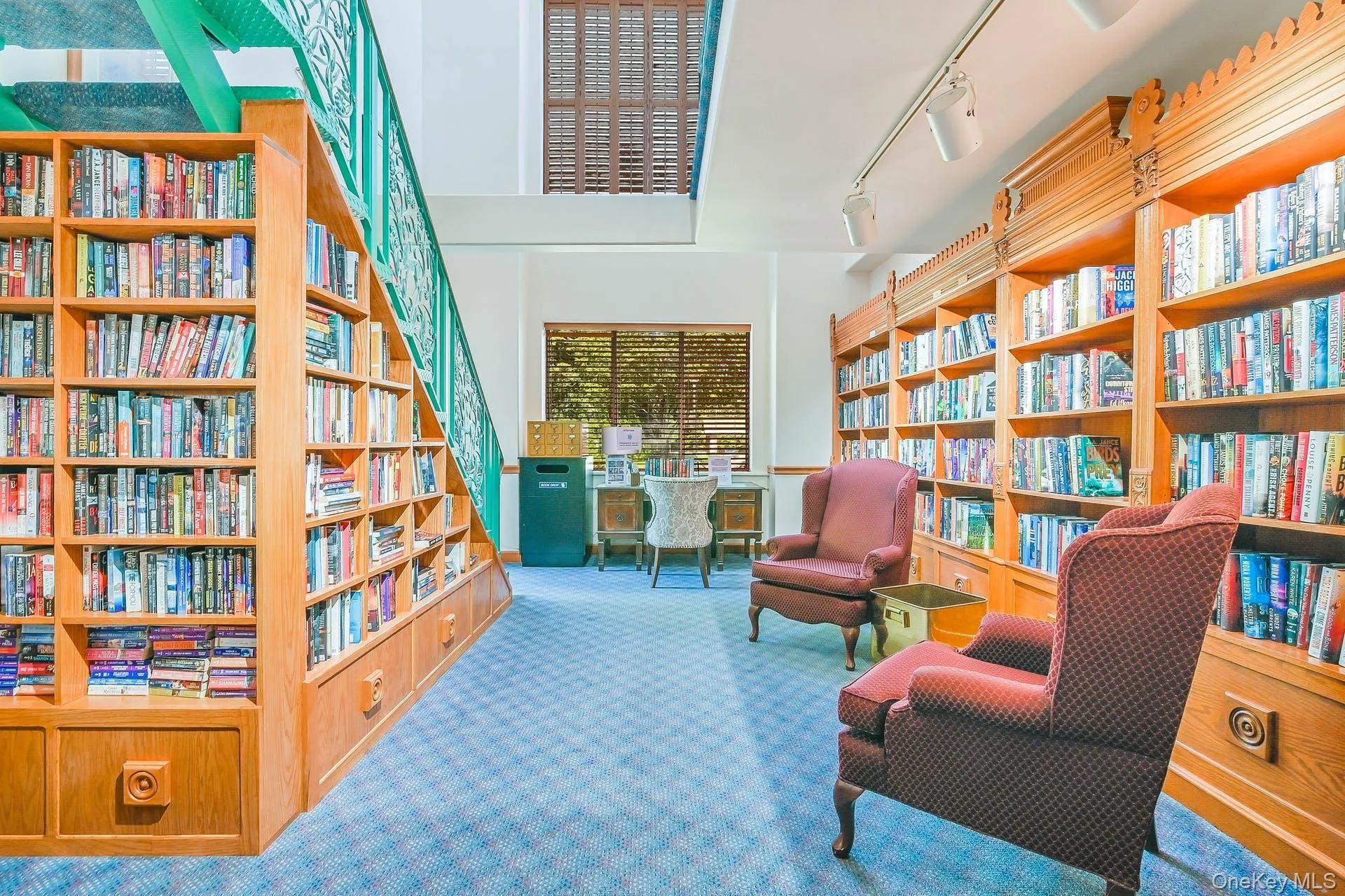 The Library Room In The Leisure Glen Country Club Clubhouse. The Library Room In The Leisure Glen Country Club Clubhouse.