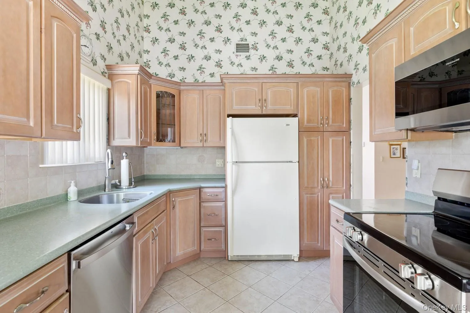 59 Pond Lane, Smithtown, NY, 2 Bedrooms Bedrooms, 7 Rooms Rooms,2 BathroomsBathrooms,Residential,For Rent,Pond,0,1042904 59 Pond Lane, Smithtown, NY, 2 Bedrooms Bedrooms, 7 Rooms Rooms,2 BathroomsBathrooms,Residential,For Rent,Pond,0,1042904