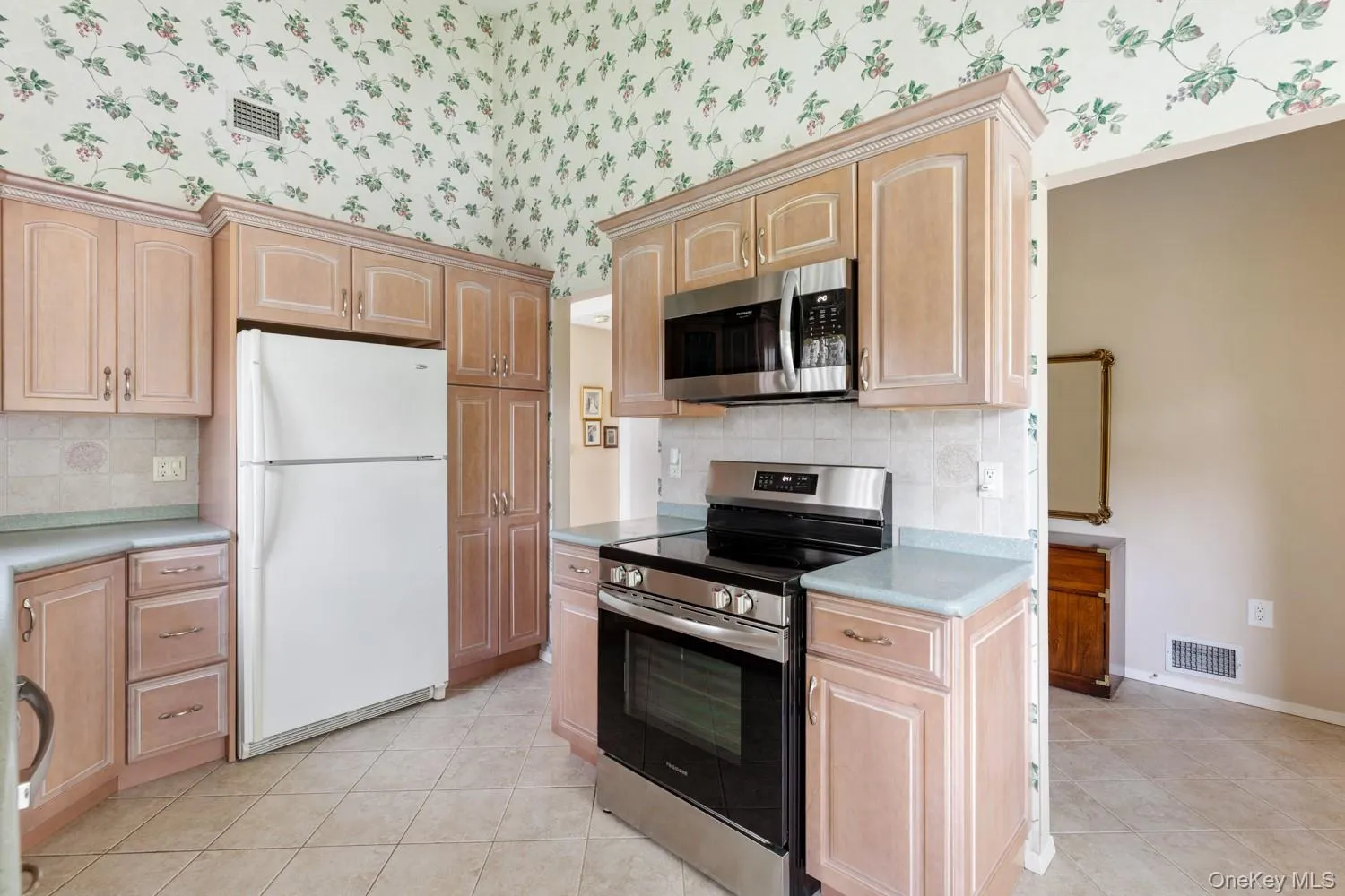 59 Pond Lane, Smithtown, NY, 2 Bedrooms Bedrooms, 7 Rooms Rooms,2 BathroomsBathrooms,Residential,For Rent,Pond,0,1042904 59 Pond Lane, Smithtown, NY, 2 Bedrooms Bedrooms, 7 Rooms Rooms,2 BathroomsBathrooms,Residential,For Rent,Pond,0,1042904