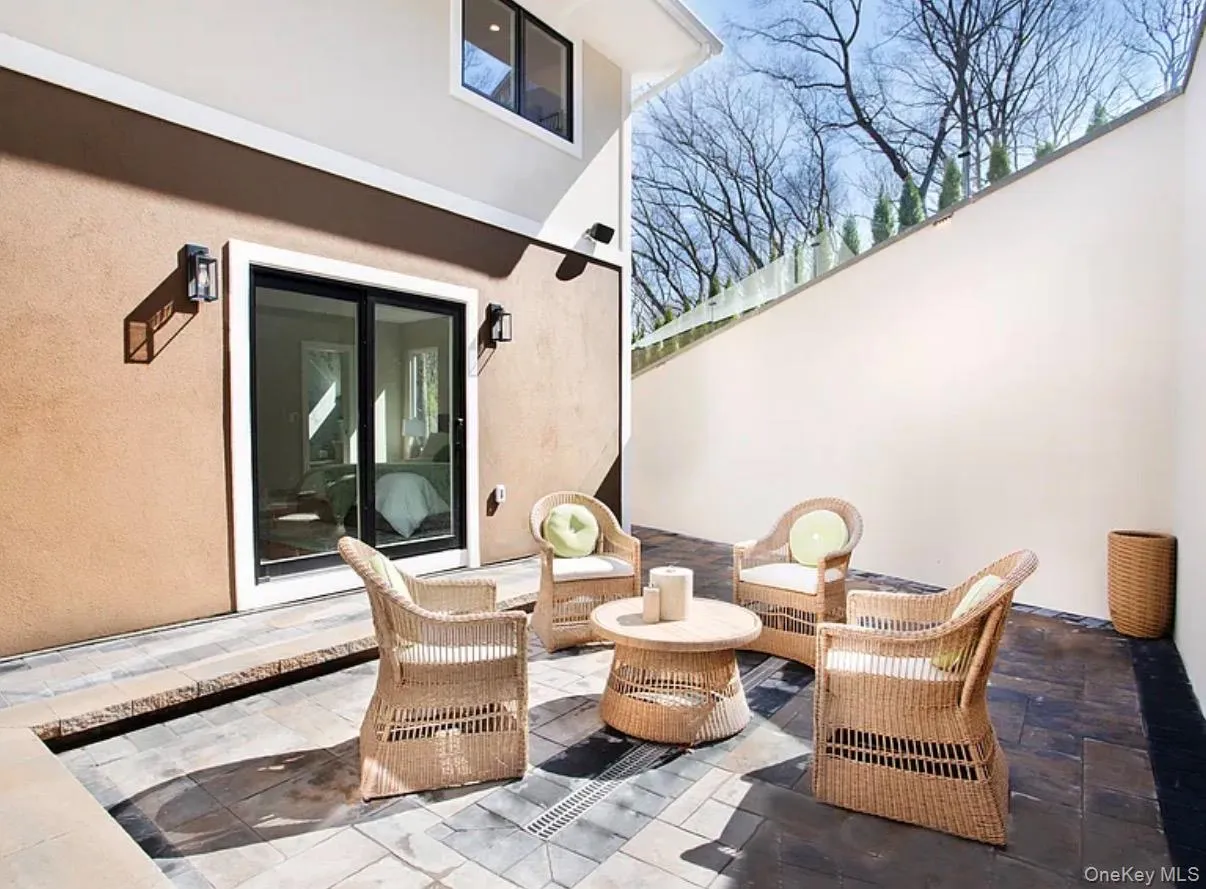 150 Sugar Toms Lane, Oyster Bay, NY, 5 Bedrooms Bedrooms, 12 Rooms Rooms,5 BathroomsBathrooms,Residential Lease,For Rent,Sugar Toms,0,1042905 150 Sugar Toms Lane, Oyster Bay, NY, 5 Bedrooms Bedrooms, 12 Rooms Rooms,5 BathroomsBathrooms,Residential Lease,For Rent,Sugar Toms,0,1042905