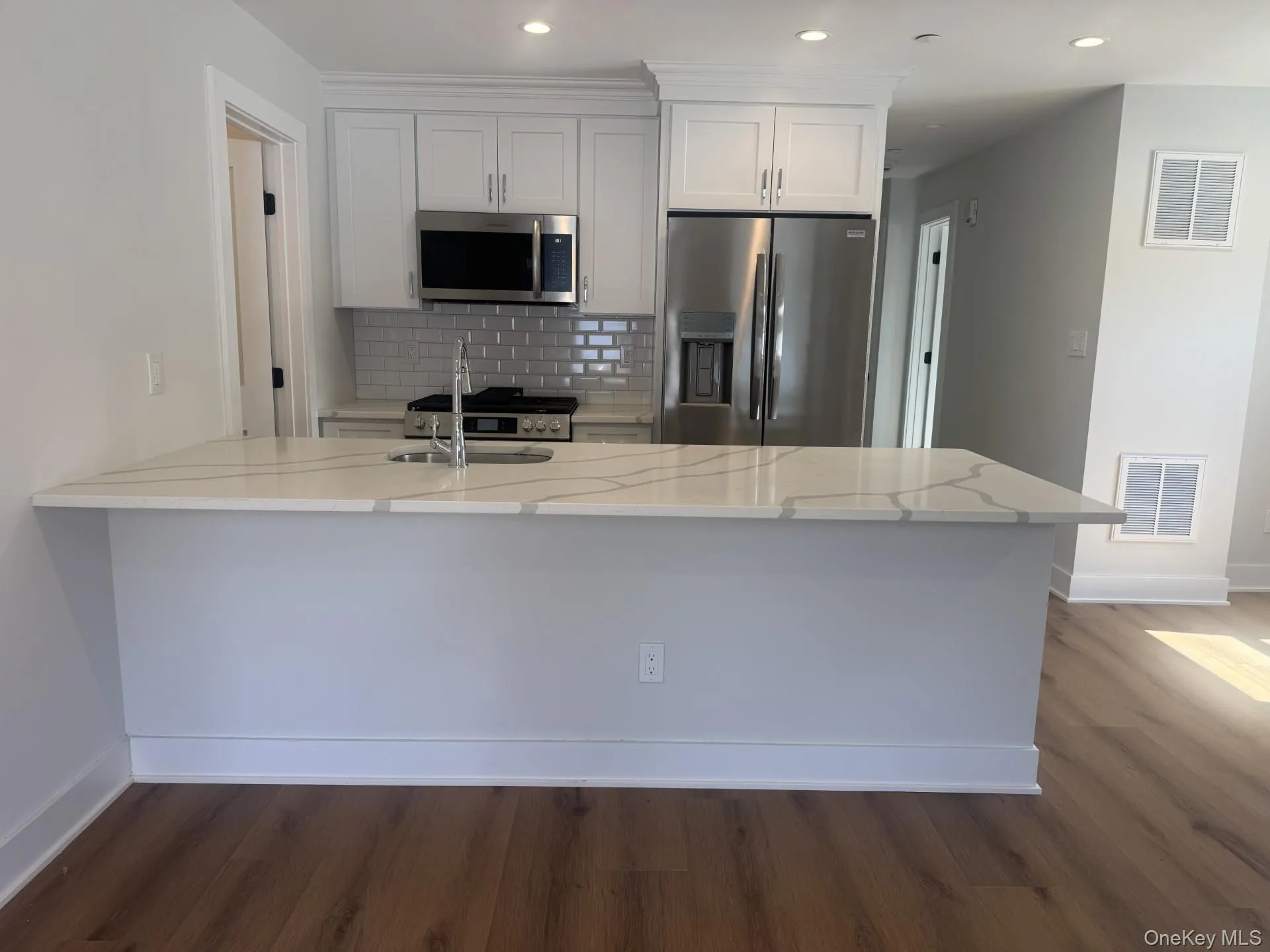 Beautiful Kitchen with stainless steel appliances Beautiful Kitchen with stainless steel appliances