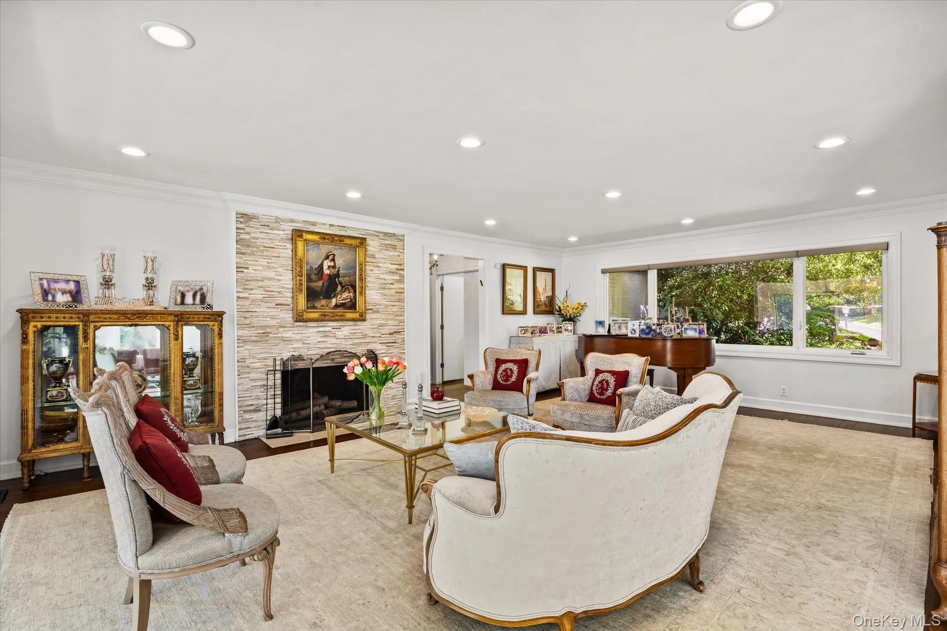 10 Vista Drive, North Hempstead, NY, 4 Bedrooms Bedrooms, 10 Rooms Rooms,4 BathroomsBathrooms,Residential,For Rent,Vista,0,1042917 10 Vista Drive, North Hempstead, NY, 4 Bedrooms Bedrooms, 10 Rooms Rooms,4 BathroomsBathrooms,Residential,For Rent,Vista,0,1042917