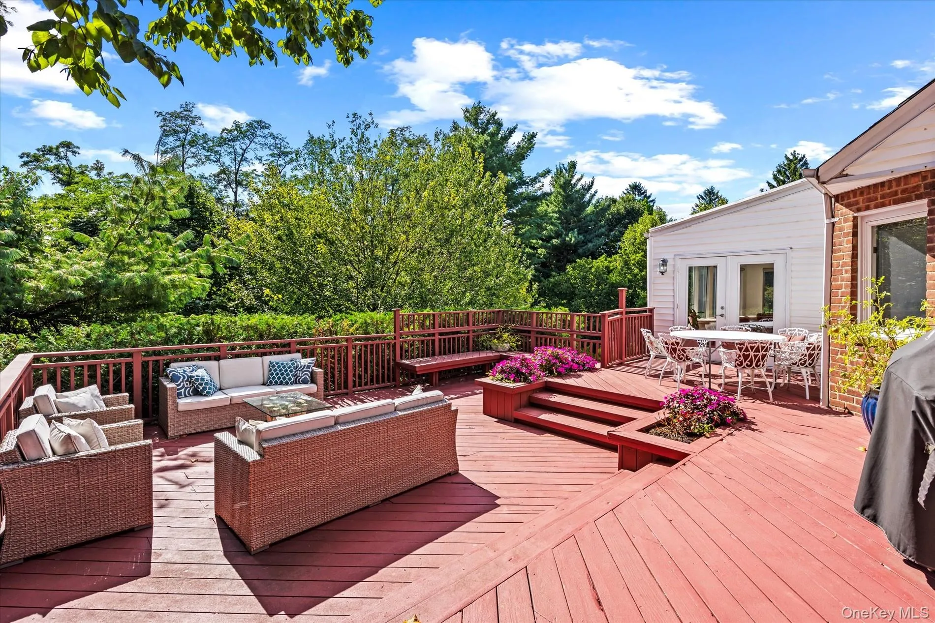 10 Vista Drive, North Hempstead, NY, 4 Bedrooms Bedrooms, 10 Rooms Rooms,4 BathroomsBathrooms,Residential,For Rent,Vista,0,1042917 10 Vista Drive, North Hempstead, NY, 4 Bedrooms Bedrooms, 10 Rooms Rooms,4 BathroomsBathrooms,Residential,For Rent,Vista,0,1042917
