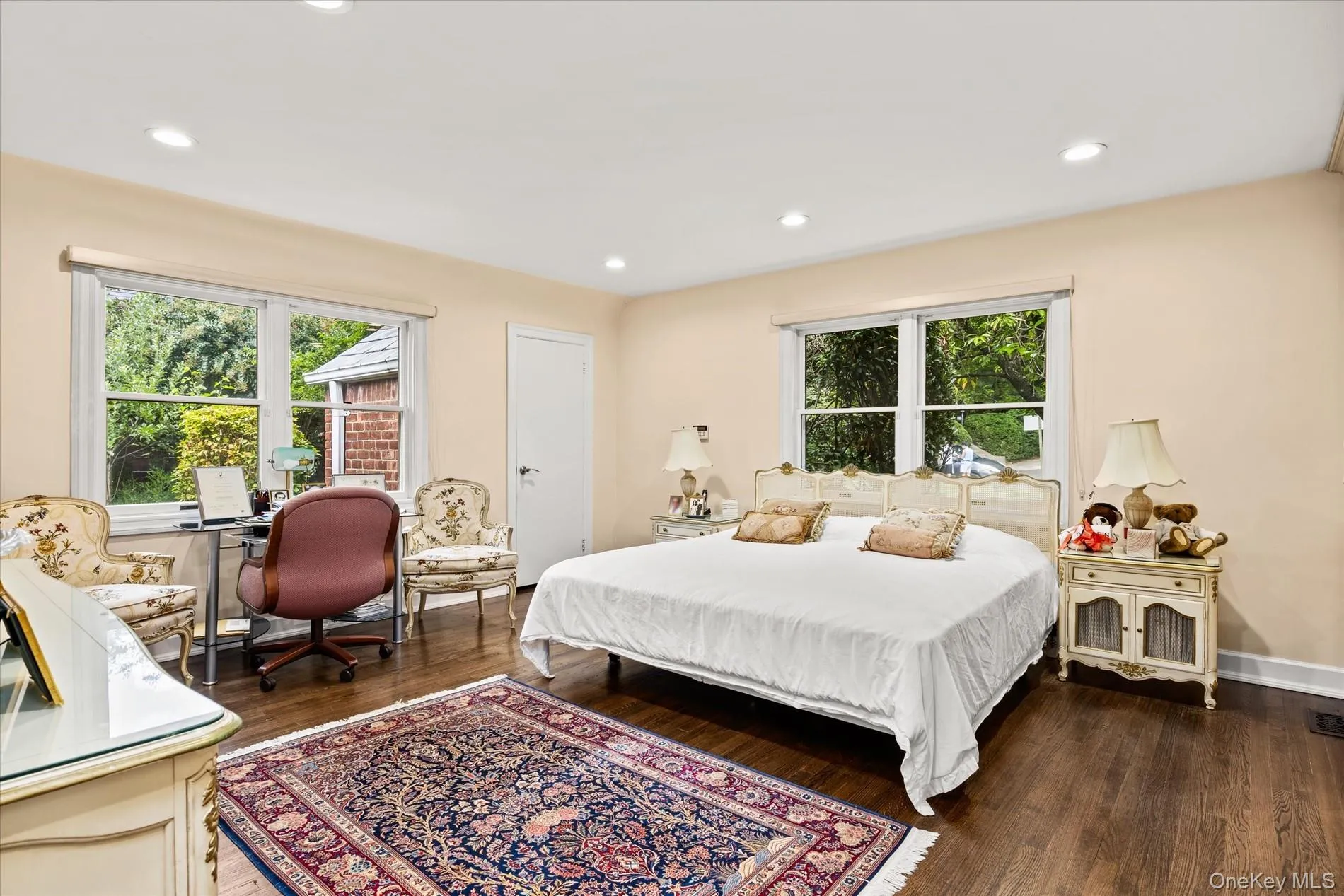 10 Vista Drive, North Hempstead, NY, 4 Bedrooms Bedrooms, 10 Rooms Rooms,4 BathroomsBathrooms,Residential,For Rent,Vista,0,1042917 10 Vista Drive, North Hempstead, NY, 4 Bedrooms Bedrooms, 10 Rooms Rooms,4 BathroomsBathrooms,Residential,For Rent,Vista,0,1042917