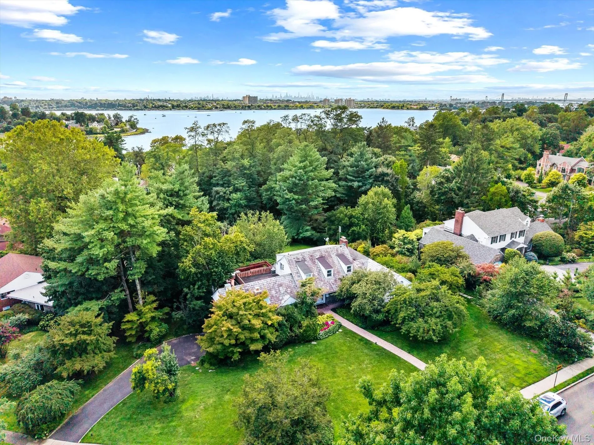 10 Vista Drive, North Hempstead, NY, 4 Bedrooms Bedrooms, 10 Rooms Rooms,4 BathroomsBathrooms,Residential,For Rent,Vista,0,1042917 10 Vista Drive, North Hempstead, NY, 4 Bedrooms Bedrooms, 10 Rooms Rooms,4 BathroomsBathrooms,Residential,For Rent,Vista,0,1042917