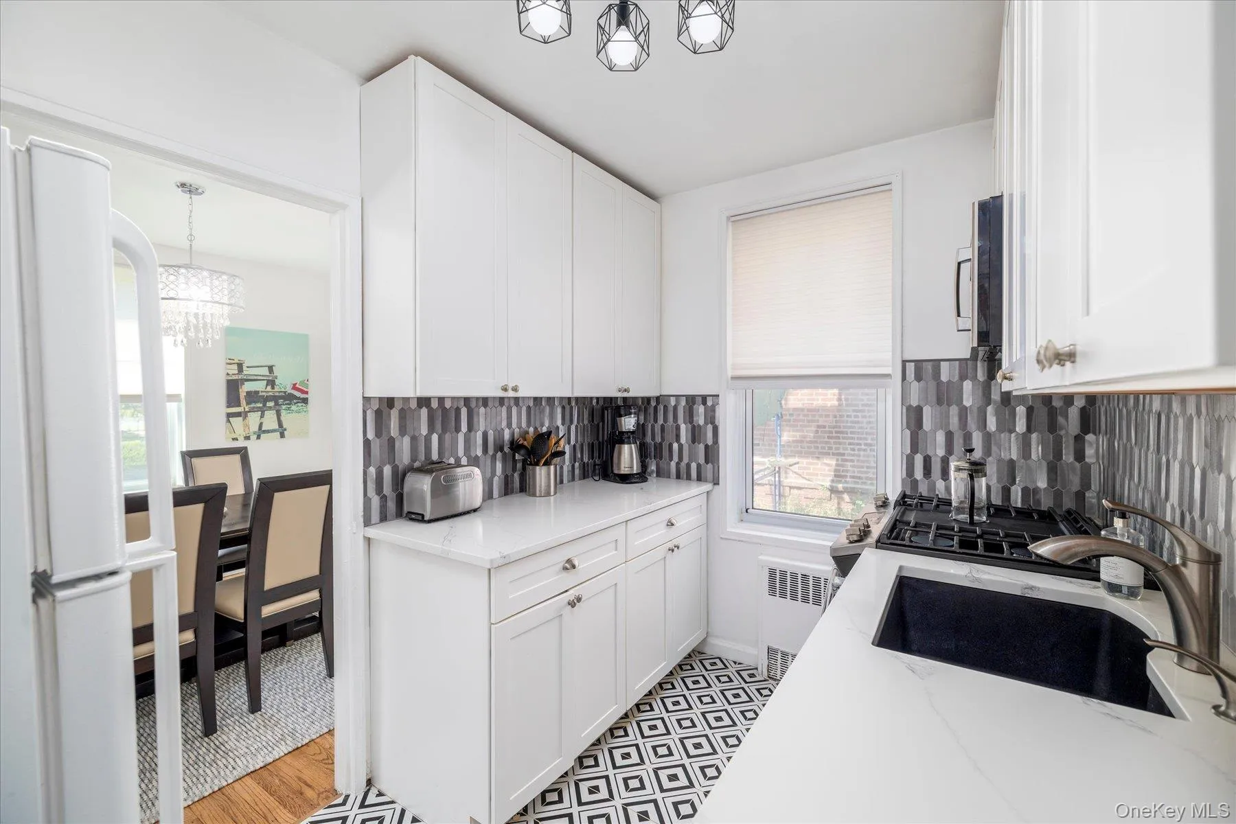 194 Smith Street, Hempstead, NY, 1 Bedroom Bedrooms, 5 Rooms Rooms,1 BathroomBathrooms,Residential,For Rent,Smith,0,1042918 194 Smith Street, Hempstead, NY, 1 Bedroom Bedrooms, 5 Rooms Rooms,1 BathroomBathrooms,Residential,For Rent,Smith,0,1042918