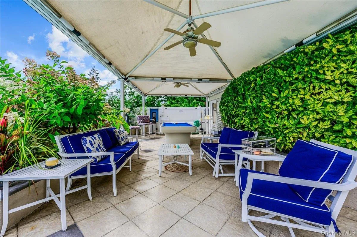 176 Main Street, Hempstead, NY, 3 Bedrooms Bedrooms, 9 Rooms Rooms,3 BathroomsBathrooms,Residential,For Rent,Main,0,1042919 176 Main Street, Hempstead, NY, 3 Bedrooms Bedrooms, 9 Rooms Rooms,3 BathroomsBathrooms,Residential,For Rent,Main,0,1042919