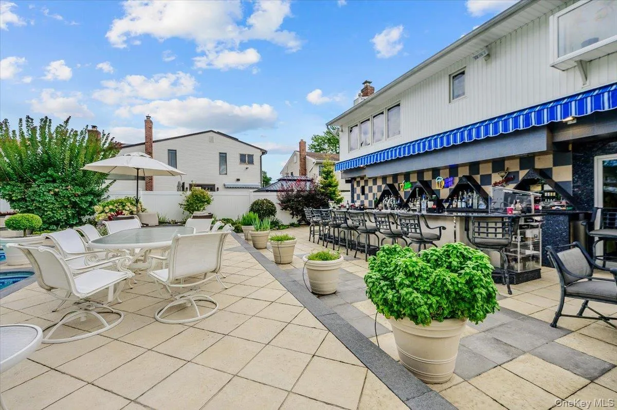 176 Main Street, Hempstead, NY, 3 Bedrooms Bedrooms, 9 Rooms Rooms,3 BathroomsBathrooms,Residential,For Rent,Main,0,1042919 176 Main Street, Hempstead, NY, 3 Bedrooms Bedrooms, 9 Rooms Rooms,3 BathroomsBathrooms,Residential,For Rent,Main,0,1042919