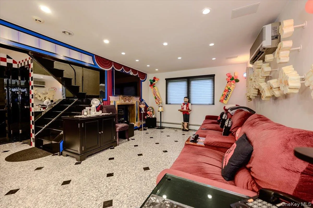 176 Main Street, Hempstead, NY, 3 Bedrooms Bedrooms, 9 Rooms Rooms,3 BathroomsBathrooms,Residential,For Rent,Main,0,1042919 176 Main Street, Hempstead, NY, 3 Bedrooms Bedrooms, 9 Rooms Rooms,3 BathroomsBathrooms,Residential,For Rent,Main,0,1042919
