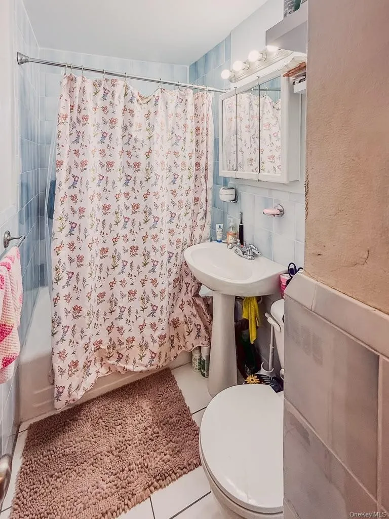 233-14 131st Avenue, New York, NY, 1 Bedroom Bedrooms, 2 Rooms Rooms,1 BathroomBathrooms,Residential,For Rent,131st,0,1042921 233-14 131st Avenue, New York, NY, 1 Bedroom Bedrooms, 2 Rooms Rooms,1 BathroomBathrooms,Residential,For Rent,131st,0,1042921
