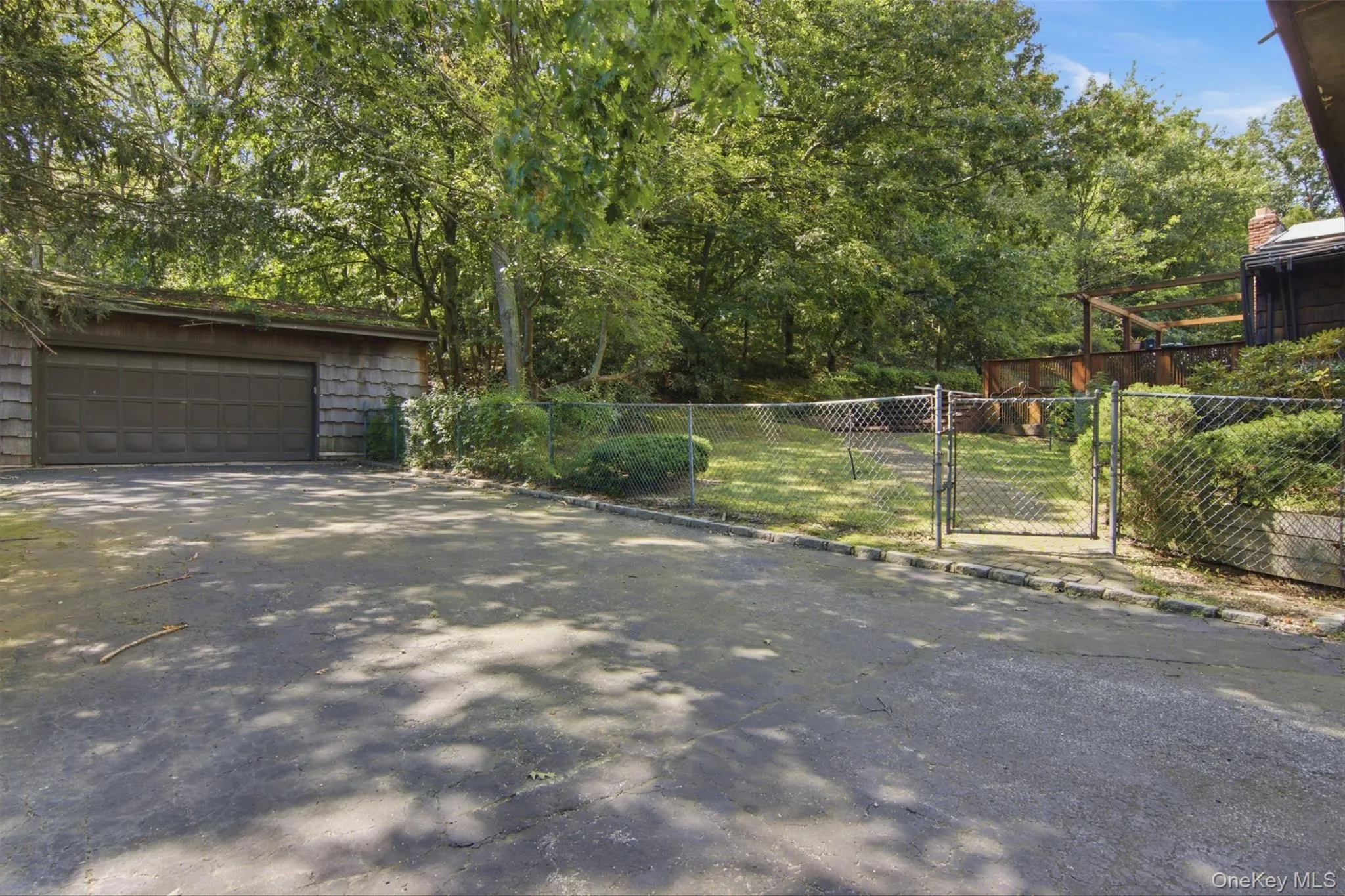Additional 2 Car Garage Additional 2 Car Garage