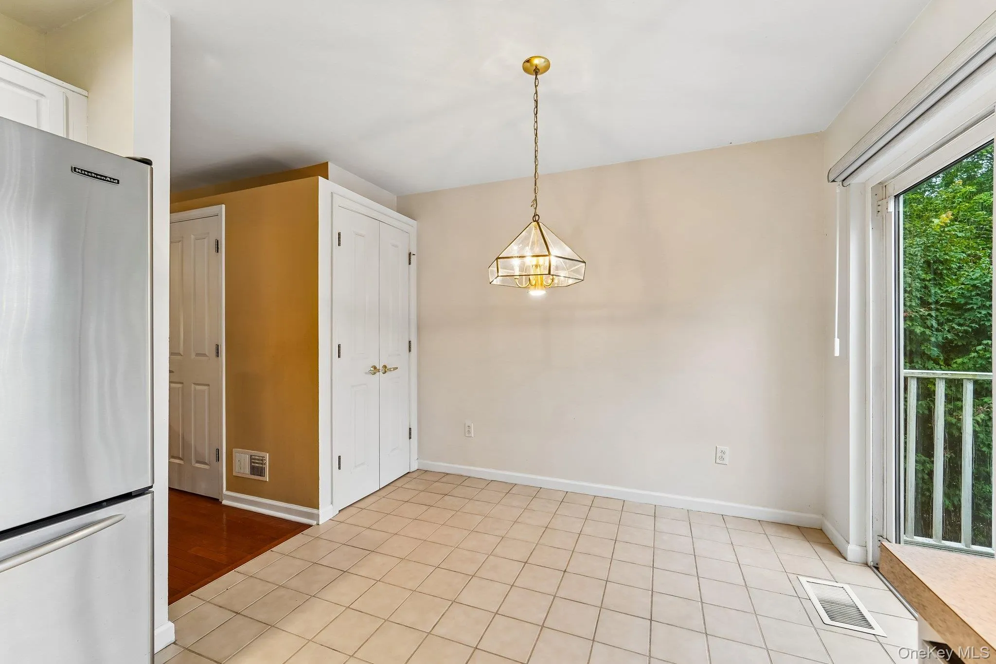 122 Crystal Hill Drive, Haverstraw, NY, 2 Bedrooms Bedrooms, 7 Rooms Rooms,1 BathroomBathrooms,Residential,For Rent,Crystal Hill,0,1042924 122 Crystal Hill Drive, Haverstraw, NY, 2 Bedrooms Bedrooms, 7 Rooms Rooms,1 BathroomBathrooms,Residential,For Rent,Crystal Hill,0,1042924