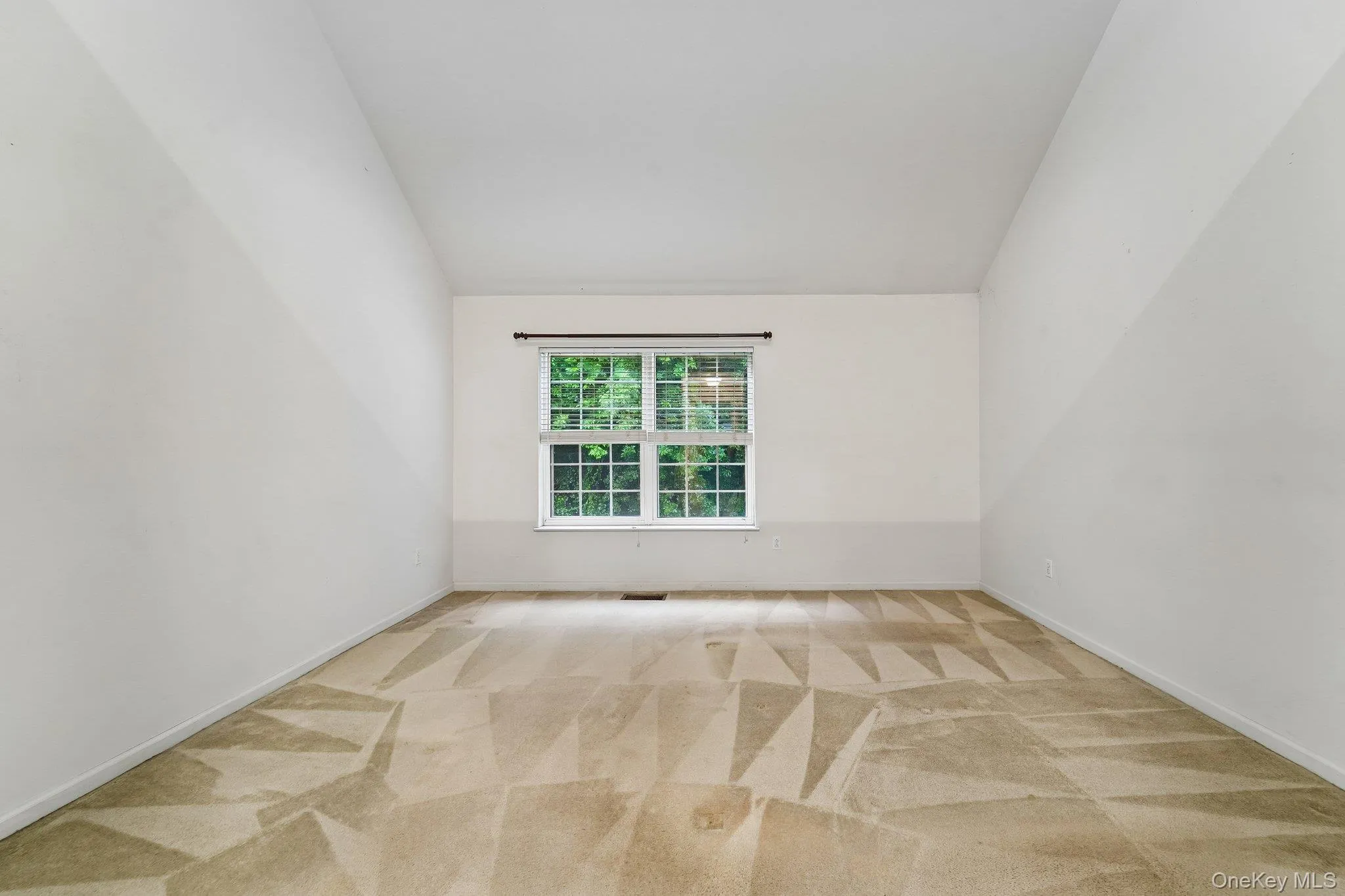 122 Crystal Hill Drive, Haverstraw, NY, 2 Bedrooms Bedrooms, 7 Rooms Rooms,1 BathroomBathrooms,Residential,For Rent,Crystal Hill,0,1042924 122 Crystal Hill Drive, Haverstraw, NY, 2 Bedrooms Bedrooms, 7 Rooms Rooms,1 BathroomBathrooms,Residential,For Rent,Crystal Hill,0,1042924