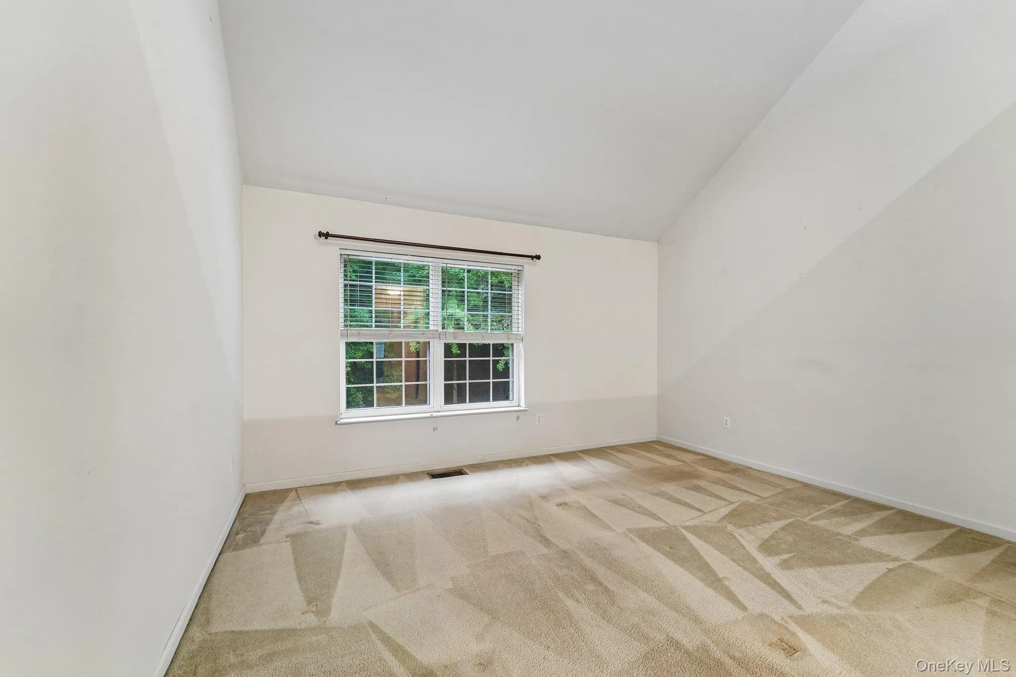 122 Crystal Hill Drive, Haverstraw, NY, 2 Bedrooms Bedrooms, 7 Rooms Rooms,1 BathroomBathrooms,Residential,For Rent,Crystal Hill,0,1042924 122 Crystal Hill Drive, Haverstraw, NY, 2 Bedrooms Bedrooms, 7 Rooms Rooms,1 BathroomBathrooms,Residential,For Rent,Crystal Hill,0,1042924