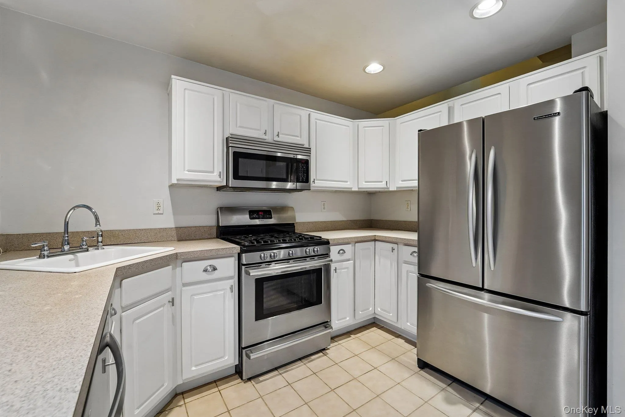 122 Crystal Hill Drive, Haverstraw, NY, 2 Bedrooms Bedrooms, 7 Rooms Rooms,1 BathroomBathrooms,Residential,For Rent,Crystal Hill,0,1042924 122 Crystal Hill Drive, Haverstraw, NY, 2 Bedrooms Bedrooms, 7 Rooms Rooms,1 BathroomBathrooms,Residential,For Rent,Crystal Hill,0,1042924
