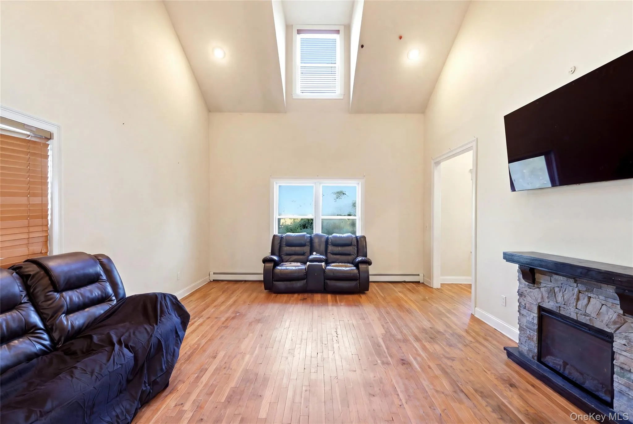 204 Melrose Parkway, Brookhaven, NY, 4 Bedrooms Bedrooms, 9 Rooms Rooms,2 BathroomsBathrooms,Residential,For Rent,Melrose,0,1042925 204 Melrose Parkway, Brookhaven, NY, 4 Bedrooms Bedrooms, 9 Rooms Rooms,2 BathroomsBathrooms,Residential,For Rent,Melrose,0,1042925