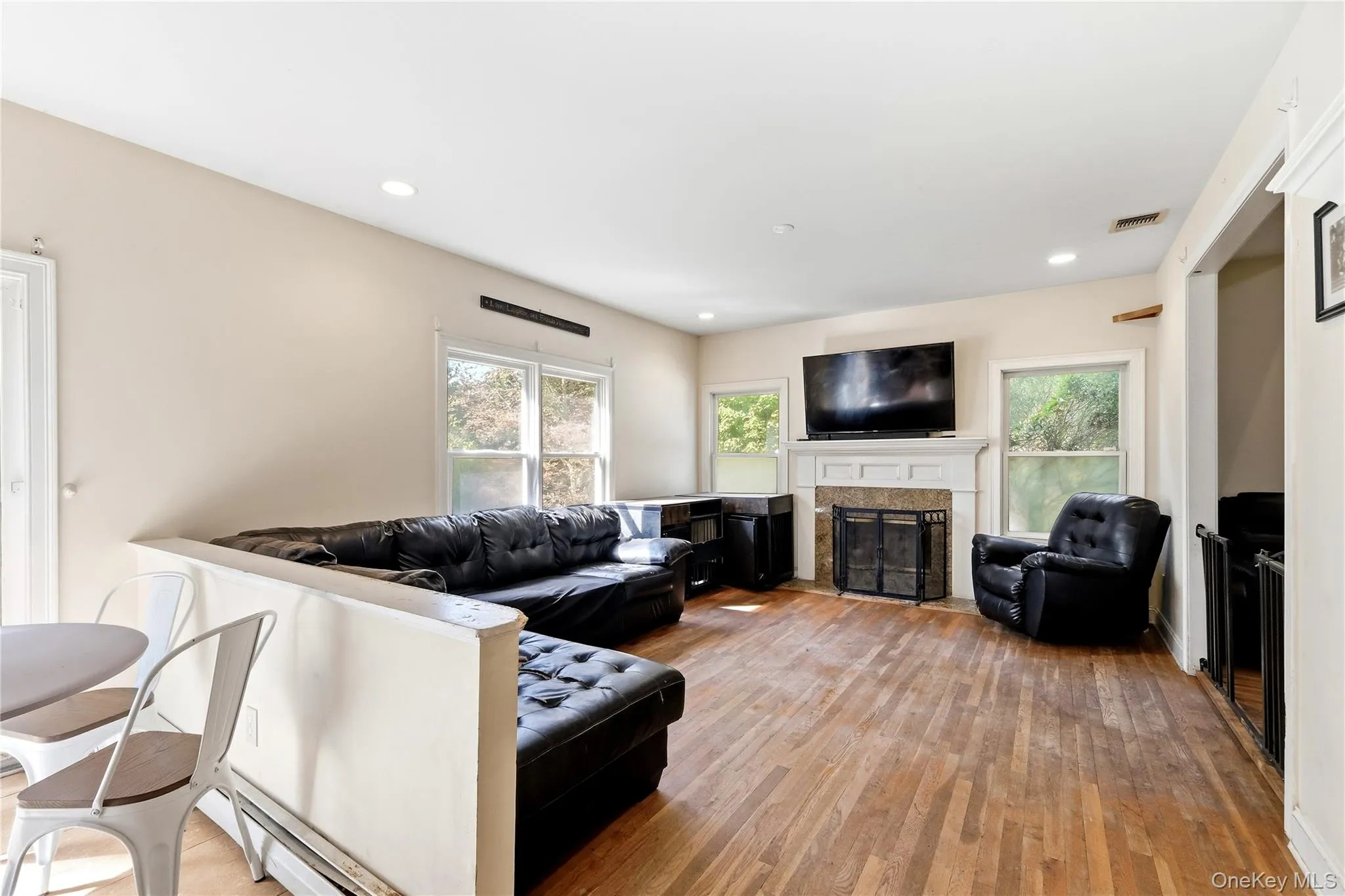 204 Melrose Parkway, Brookhaven, NY, 4 Bedrooms Bedrooms, 9 Rooms Rooms,2 BathroomsBathrooms,Residential,For Rent,Melrose,0,1042925 204 Melrose Parkway, Brookhaven, NY, 4 Bedrooms Bedrooms, 9 Rooms Rooms,2 BathroomsBathrooms,Residential,For Rent,Melrose,0,1042925