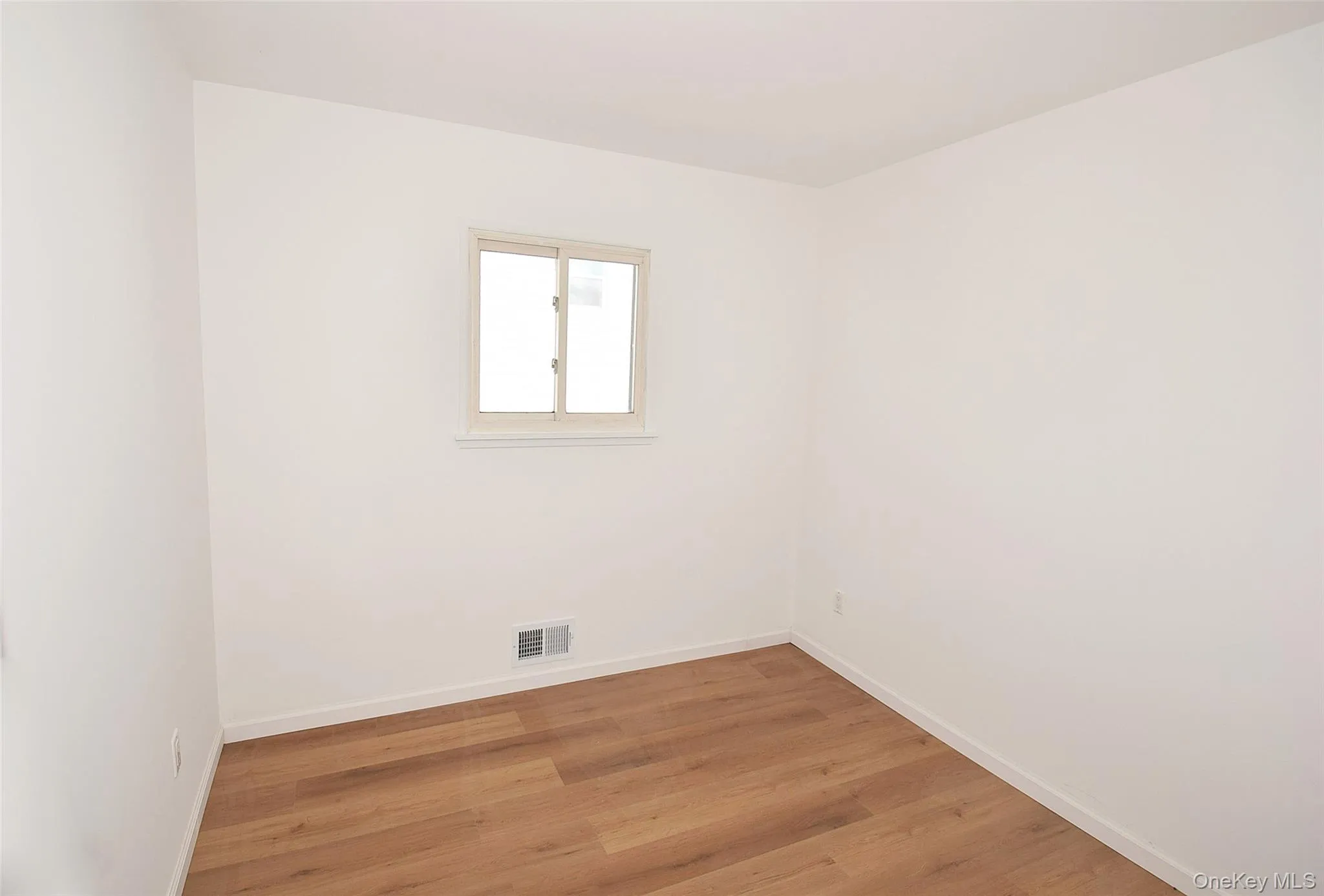 855 Surf Street, Babylon, NY, 3 Bedrooms Bedrooms, 7 Rooms Rooms,1 BathroomBathrooms,Residential Lease,For Rent,Surf,0,1042926 855 Surf Street, Babylon, NY, 3 Bedrooms Bedrooms, 7 Rooms Rooms,1 BathroomBathrooms,Residential Lease,For Rent,Surf,0,1042926