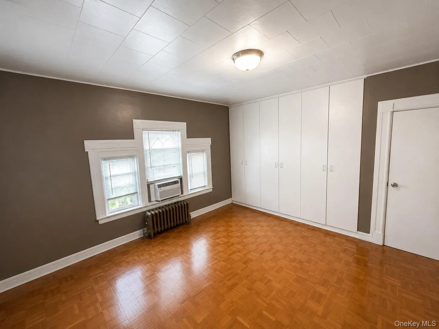 8755 114th Street, New York, NY, 3 Bedrooms Bedrooms, 7 Rooms Rooms,2 BathroomsBathrooms,Residential Lease,For Rent,114th,0,1042927 8755 114th Street, New York, NY, 3 Bedrooms Bedrooms, 7 Rooms Rooms,2 BathroomsBathrooms,Residential Lease,For Rent,114th,0,1042927