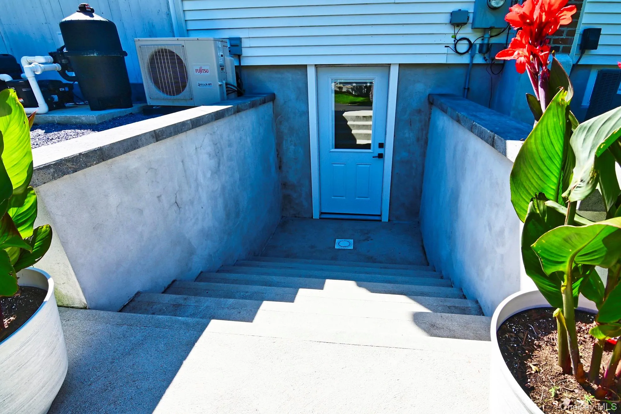 14 Kathy Street, Southampton, New York 11946
