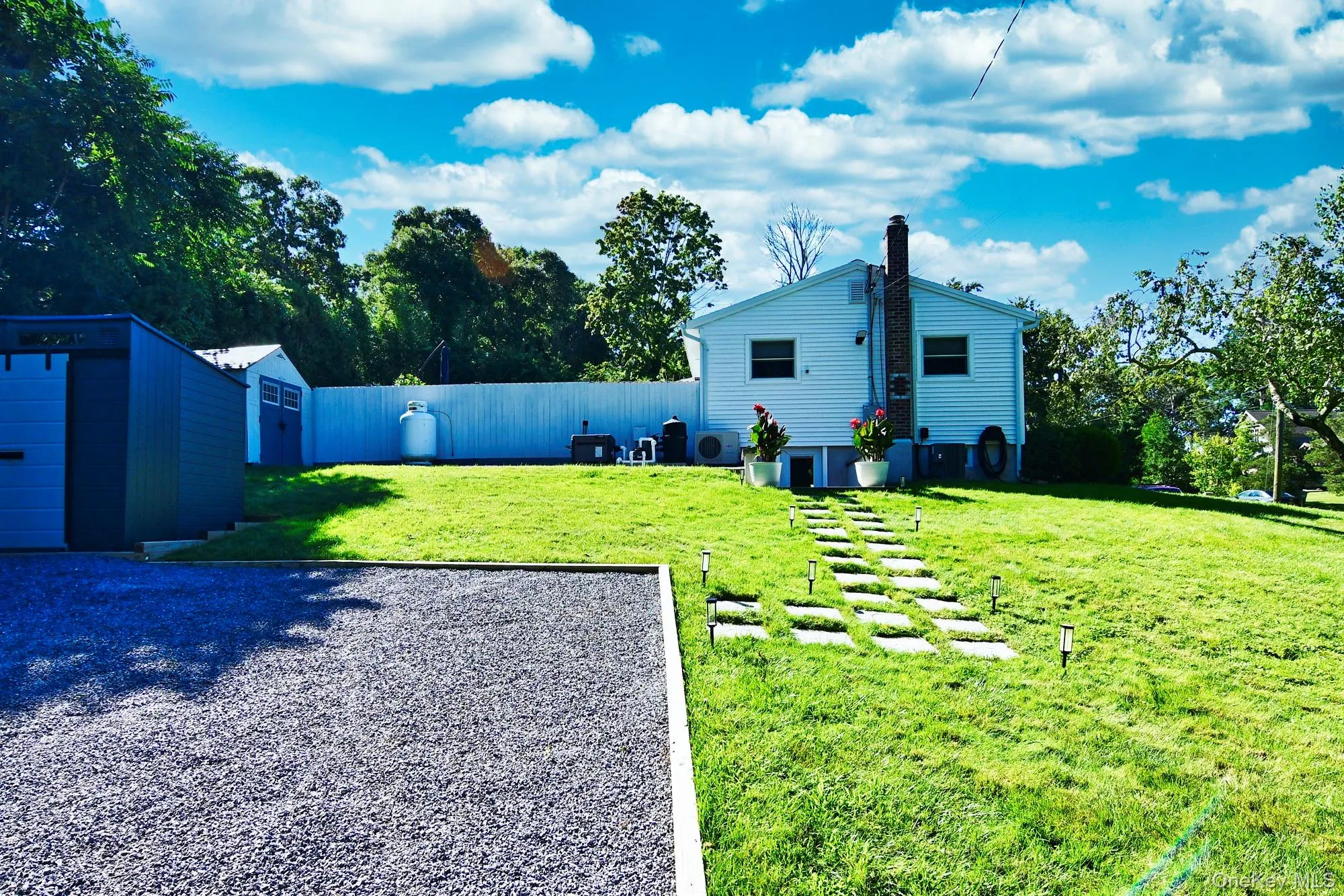 14 Kathy Street, Southampton, New York 11946