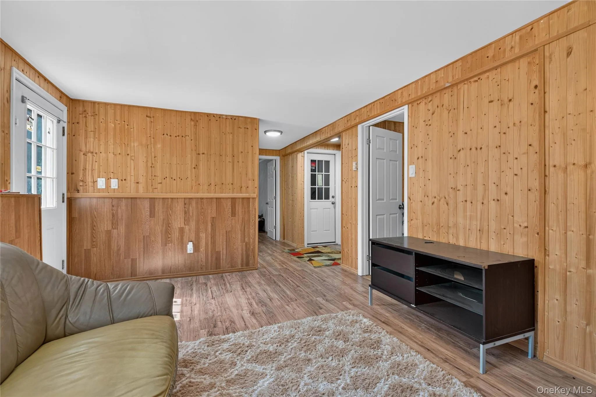 108 Maplewood Avenue, Fallsburg, NY, 3 Bedrooms Bedrooms, 7 Rooms Rooms,2 BathroomsBathrooms,Residential,For Rent,Maplewood,0,1042934 108 Maplewood Avenue, Fallsburg, NY, 3 Bedrooms Bedrooms, 7 Rooms Rooms,2 BathroomsBathrooms,Residential,For Rent,Maplewood,0,1042934