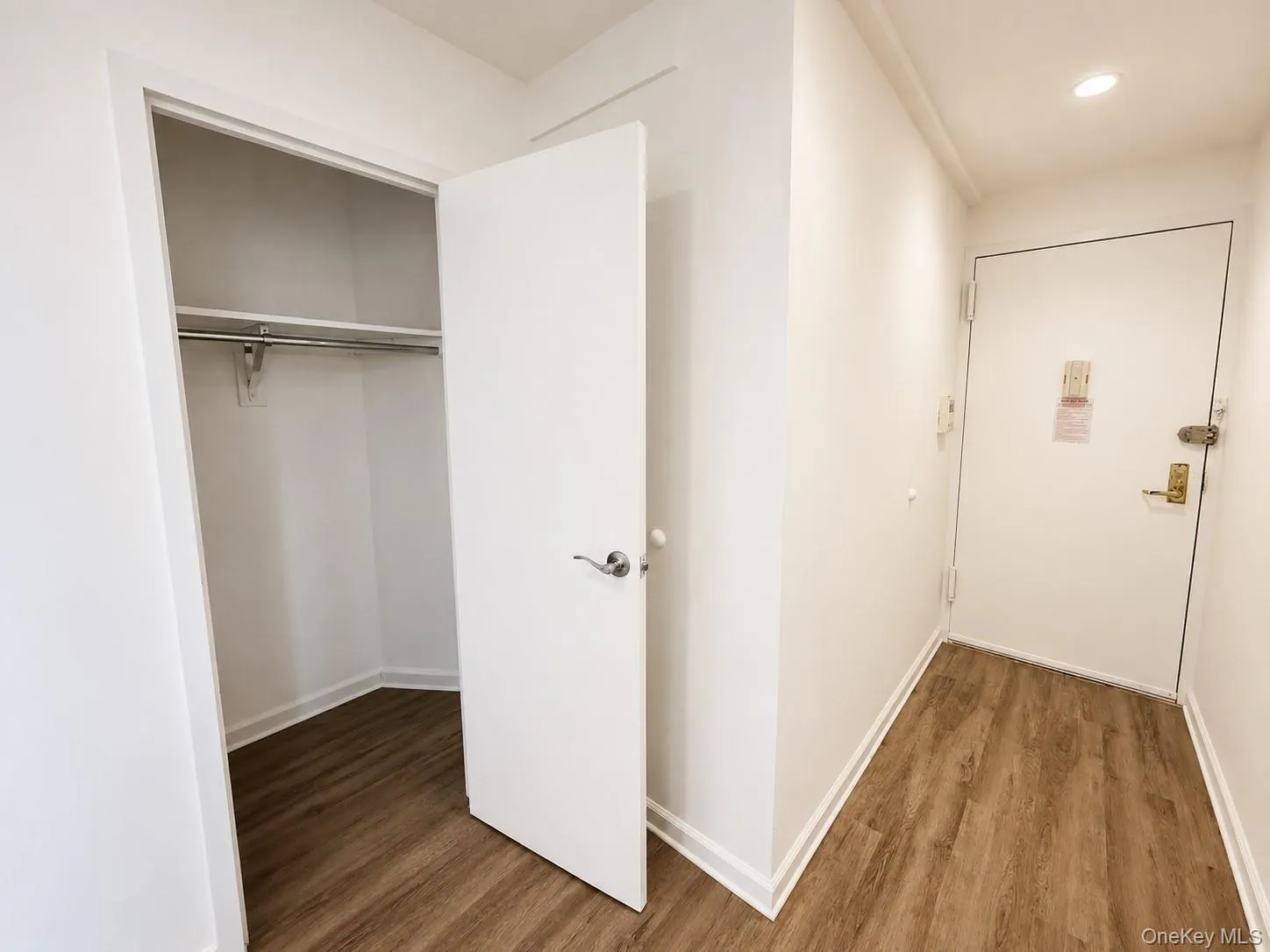 1594 Unionport Road, New York, NY, 2 Bedrooms Bedrooms, 4 Rooms Rooms,1 BathroomBathrooms,Residential,For Rent,Unionport,0,1042936 1594 Unionport Road, New York, NY, 2 Bedrooms Bedrooms, 4 Rooms Rooms,1 BathroomBathrooms,Residential,For Rent,Unionport,0,1042936