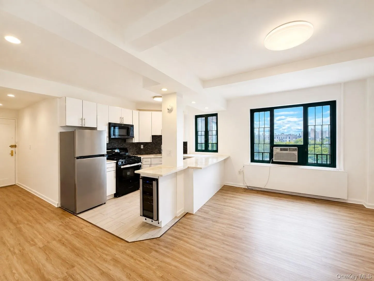 1594 Unionport Road, New York, NY, 2 Bedrooms Bedrooms, 4 Rooms Rooms,1 BathroomBathrooms,Residential,For Rent,Unionport,0,1042936 1594 Unionport Road, New York, NY, 2 Bedrooms Bedrooms, 4 Rooms Rooms,1 BathroomBathrooms,Residential,For Rent,Unionport,0,1042936