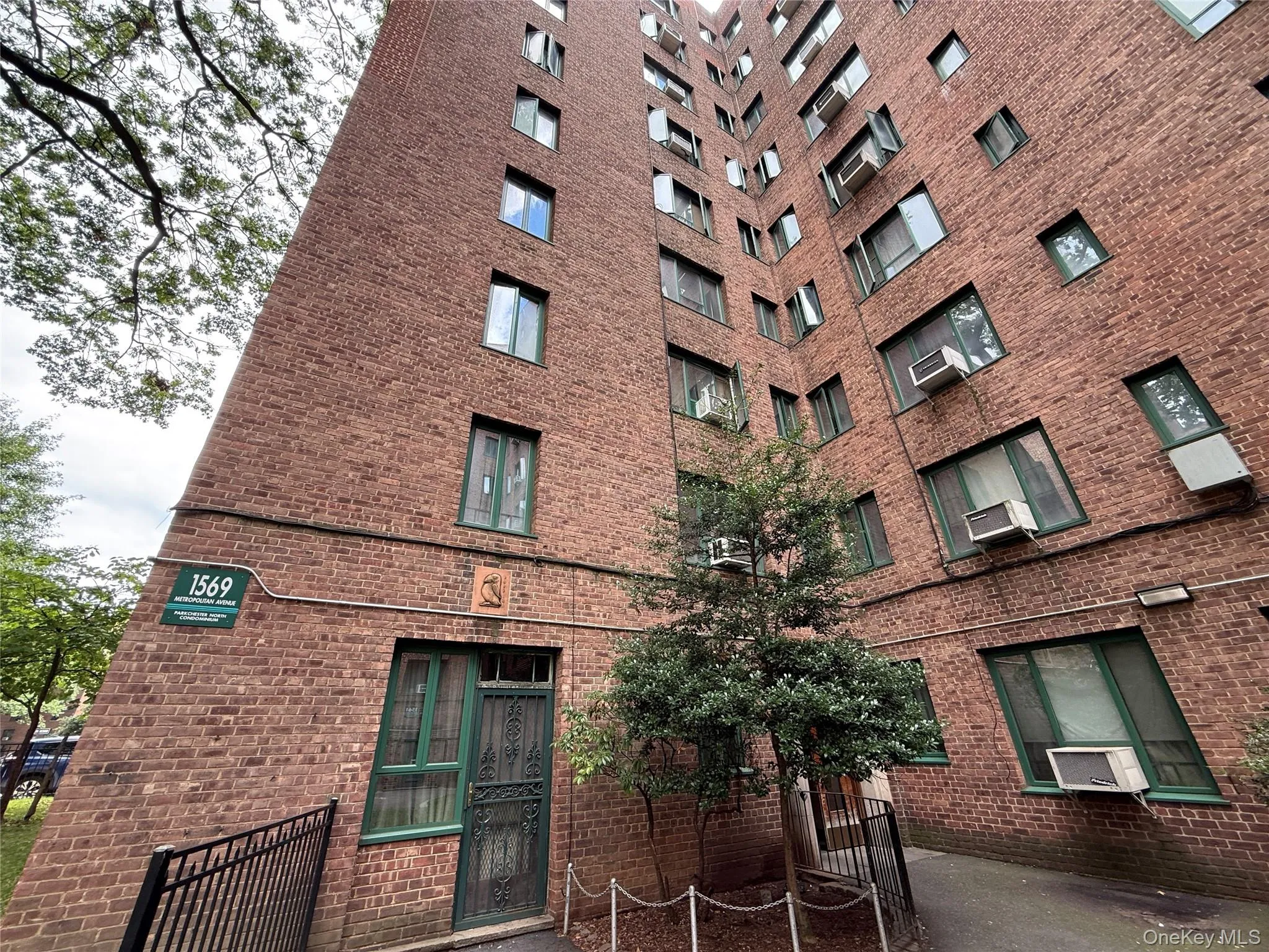1569 Metropolitan Avenue, New York, NY, 2 Bedrooms Bedrooms, 4 Rooms Rooms,1 BathroomBathrooms,Residential,For Rent,Metropolitan,0,1042937 1569 Metropolitan Avenue, New York, NY, 2 Bedrooms Bedrooms, 4 Rooms Rooms,1 BathroomBathrooms,Residential,For Rent,Metropolitan,0,1042937