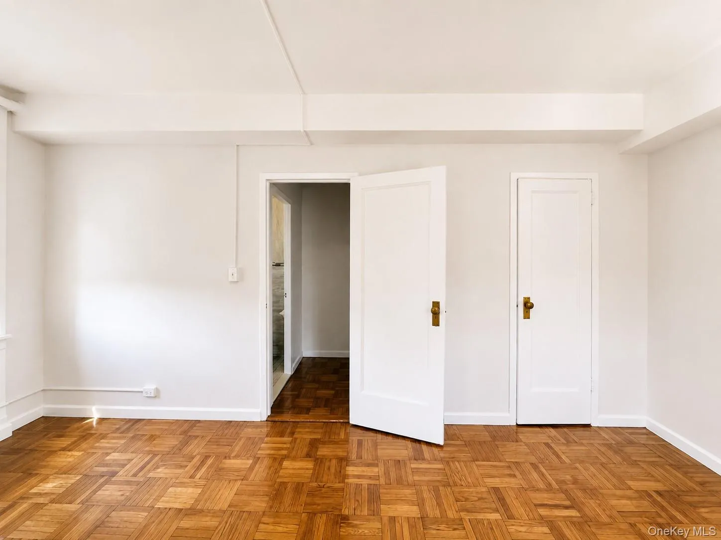 1469 East Avenue, New York, NY, 1 Bedroom Bedrooms, 1 Room Rooms,1 BathroomBathrooms,Residential,For Rent,East,0,1042938 1469 East Avenue, New York, NY, 1 Bedroom Bedrooms, 1 Room Rooms,1 BathroomBathrooms,Residential,For Rent,East,0,1042938