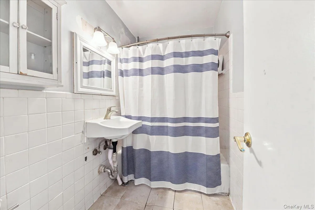3065 Sedgwick Avenue, New York, NY, 2 Bedrooms Bedrooms, 4 Rooms Rooms,1 BathroomBathrooms,Residential,For Rent,Sedgwick,0,1042946 3065 Sedgwick Avenue, New York, NY, 2 Bedrooms Bedrooms, 4 Rooms Rooms,1 BathroomBathrooms,Residential,For Rent,Sedgwick,0,1042946