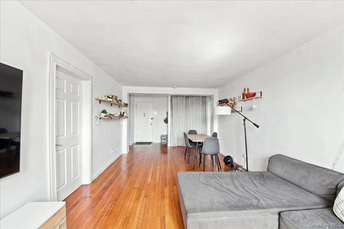 3065 Sedgwick Avenue, New York, NY, 2 Bedrooms Bedrooms, 4 Rooms Rooms,1 BathroomBathrooms,Residential,For Rent,Sedgwick,0,1042946 3065 Sedgwick Avenue, New York, NY, 2 Bedrooms Bedrooms, 4 Rooms Rooms,1 BathroomBathrooms,Residential,For Rent,Sedgwick,0,1042946