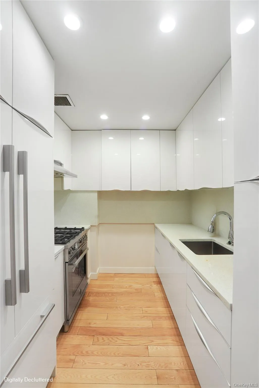 65 Oceana Drive, New York, NY, 2 Bedrooms Bedrooms, 4 Rooms Rooms,2 BathroomsBathrooms,Residential,For Rent,Oceana,0,1042950 65 Oceana Drive, New York, NY, 2 Bedrooms Bedrooms, 4 Rooms Rooms,2 BathroomsBathrooms,Residential,For Rent,Oceana,0,1042950