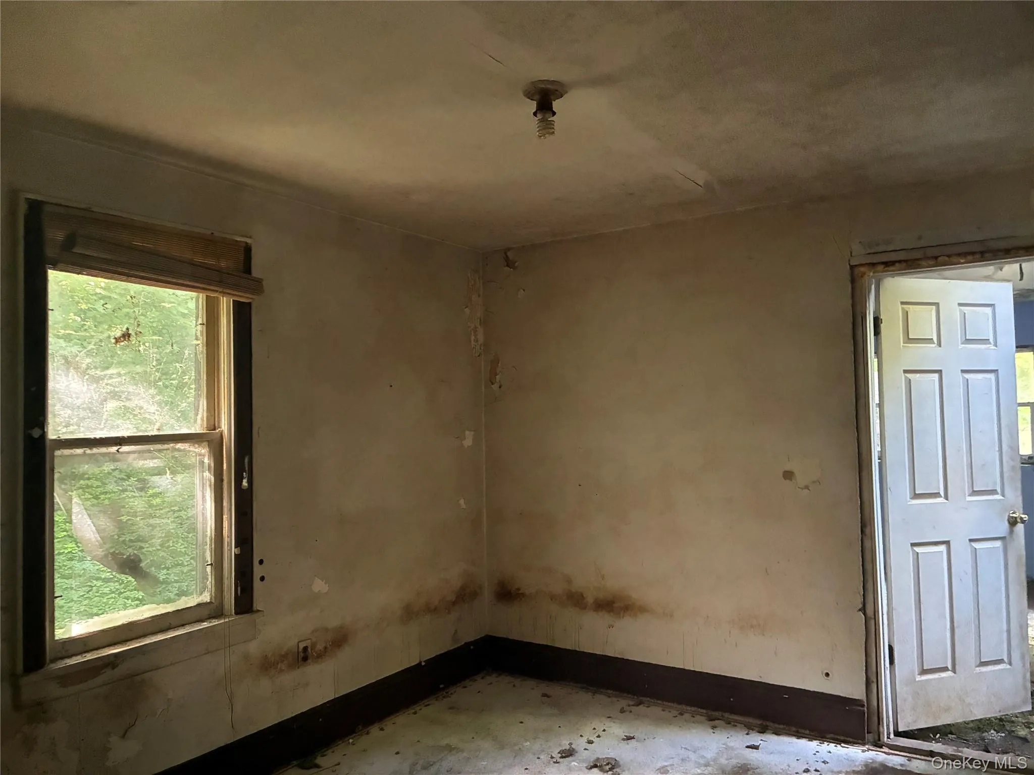 25 John Shults Road, Saugerties, NY, 3 Bedrooms Bedrooms, 6 Rooms Rooms,1 BathroomBathrooms,Residential,For Rent,John Shults,0,1042951 25 John Shults Road, Saugerties, NY, 3 Bedrooms Bedrooms, 6 Rooms Rooms,1 BathroomBathrooms,Residential,For Rent,John Shults,0,1042951