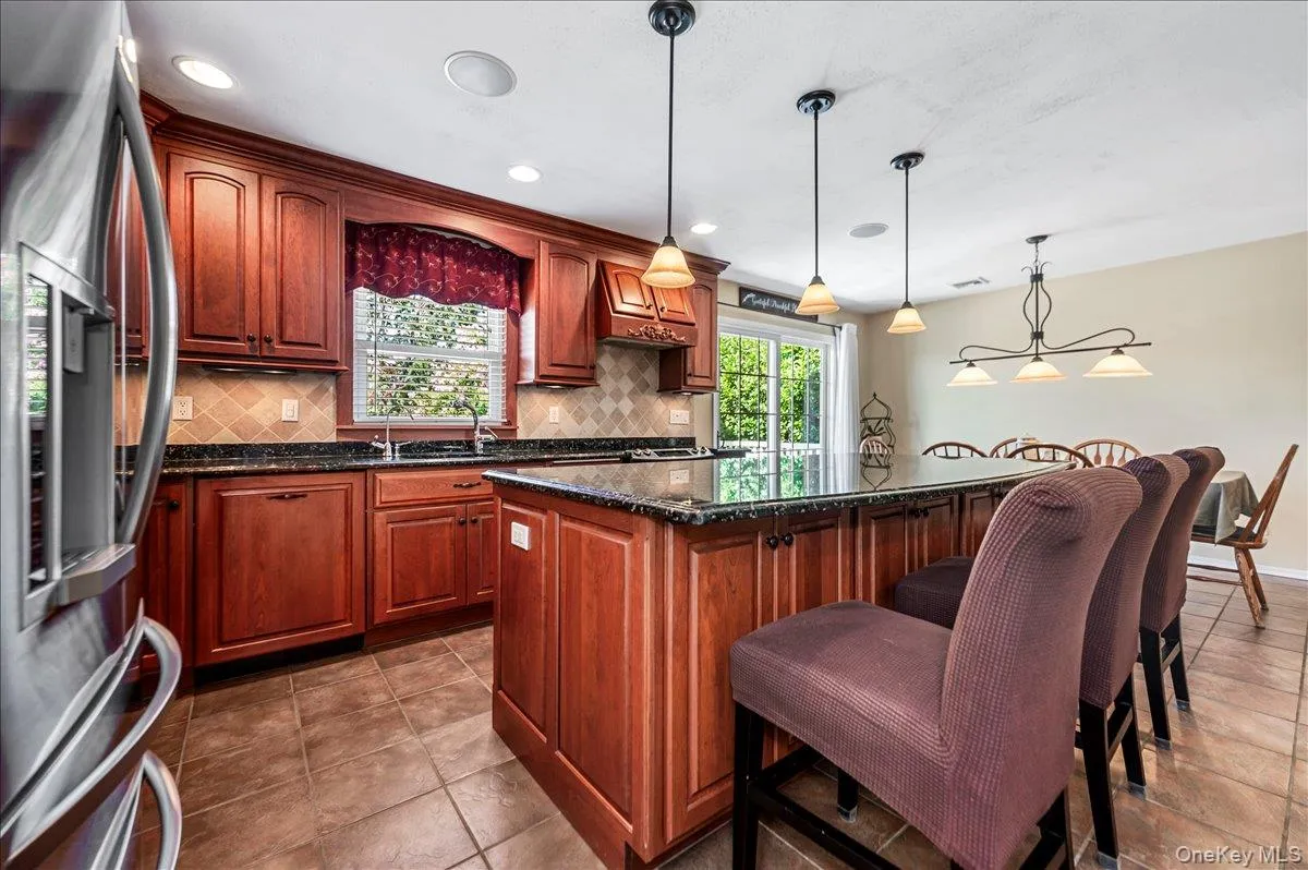 Cherrywood Cabs, stainless steel appliances & granite counters Cherrywood Cabs, stainless steel appliances & granite counters