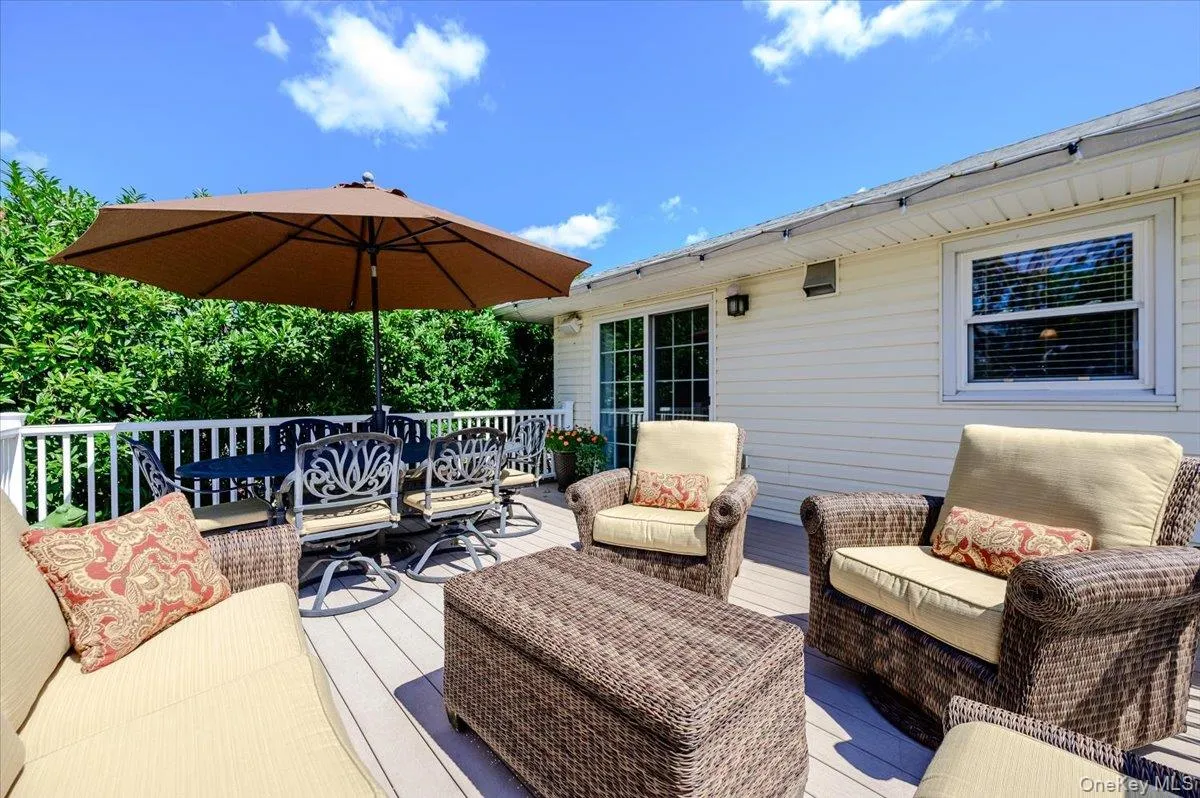 784 Newbridge Road, Hempstead, NY, 4 Bedrooms Bedrooms, 10 Rooms Rooms,2 BathroomsBathrooms,Residential,For Rent,Newbridge,0,1042952 784 Newbridge Road, Hempstead, NY, 4 Bedrooms Bedrooms, 10 Rooms Rooms,2 BathroomsBathrooms,Residential,For Rent,Newbridge,0,1042952