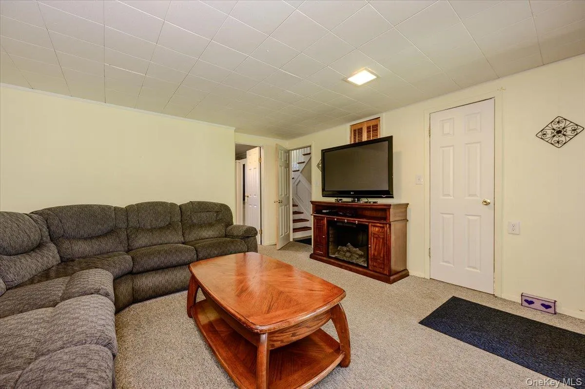 784 Newbridge Road, Hempstead, NY, 4 Bedrooms Bedrooms, 10 Rooms Rooms,2 BathroomsBathrooms,Residential,For Rent,Newbridge,0,1042952 784 Newbridge Road, Hempstead, NY, 4 Bedrooms Bedrooms, 10 Rooms Rooms,2 BathroomsBathrooms,Residential,For Rent,Newbridge,0,1042952